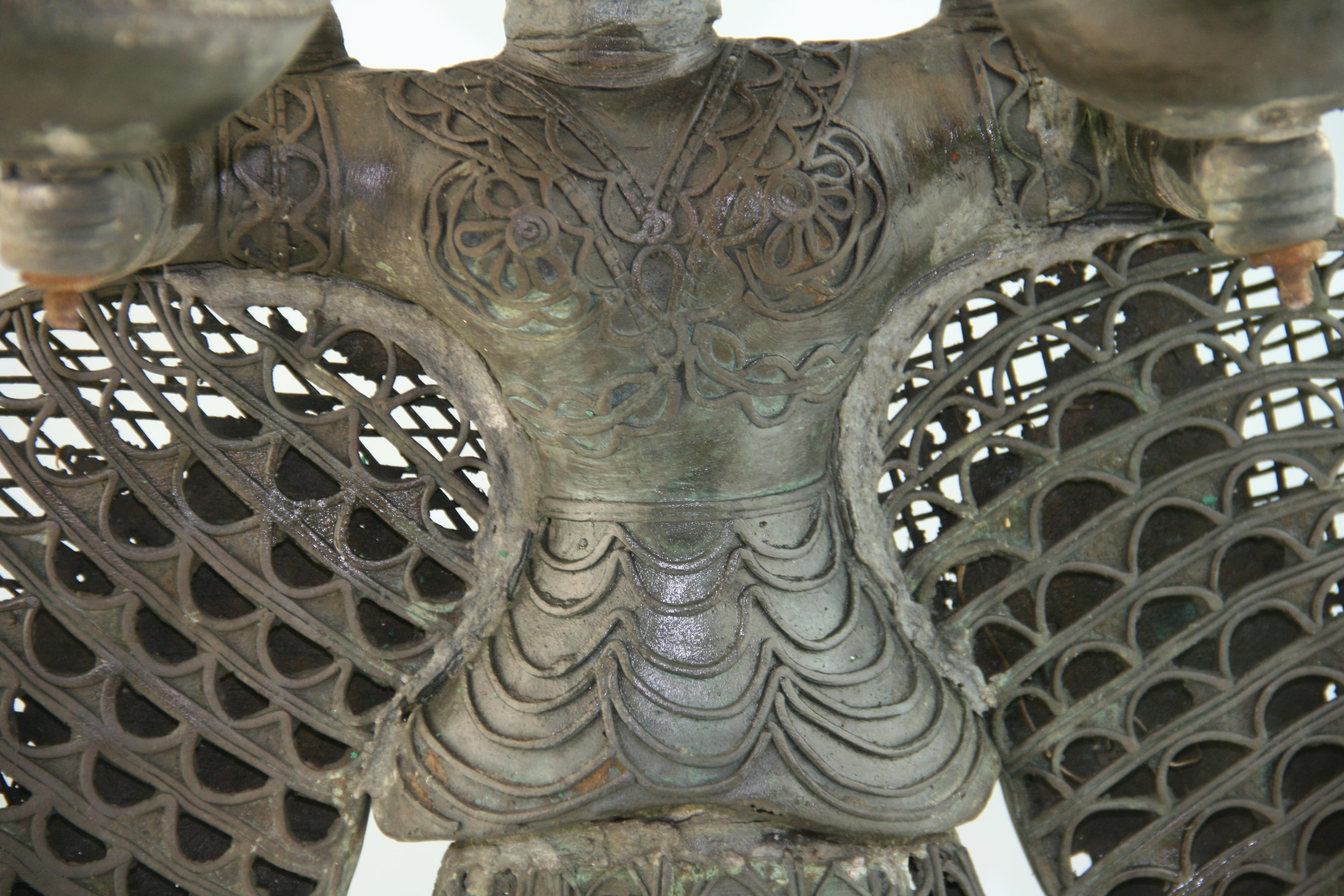 Milieu du XXe siècle Jardin indien ancien surdimensionné  Bougie  Lanterne / Sculpture en vente