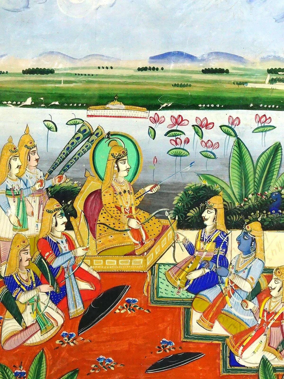 Eine antike indische Mughal Art Mischtechnik, Gouache und Blattgold, Miniaturmalerei. Das Kunstwerk stellt eine Hofszene mit Maharaja, Gottheit und Kriegern dar. Gerahmt. Sammelbare orientalisch-islamische Kunst und Dekoration,