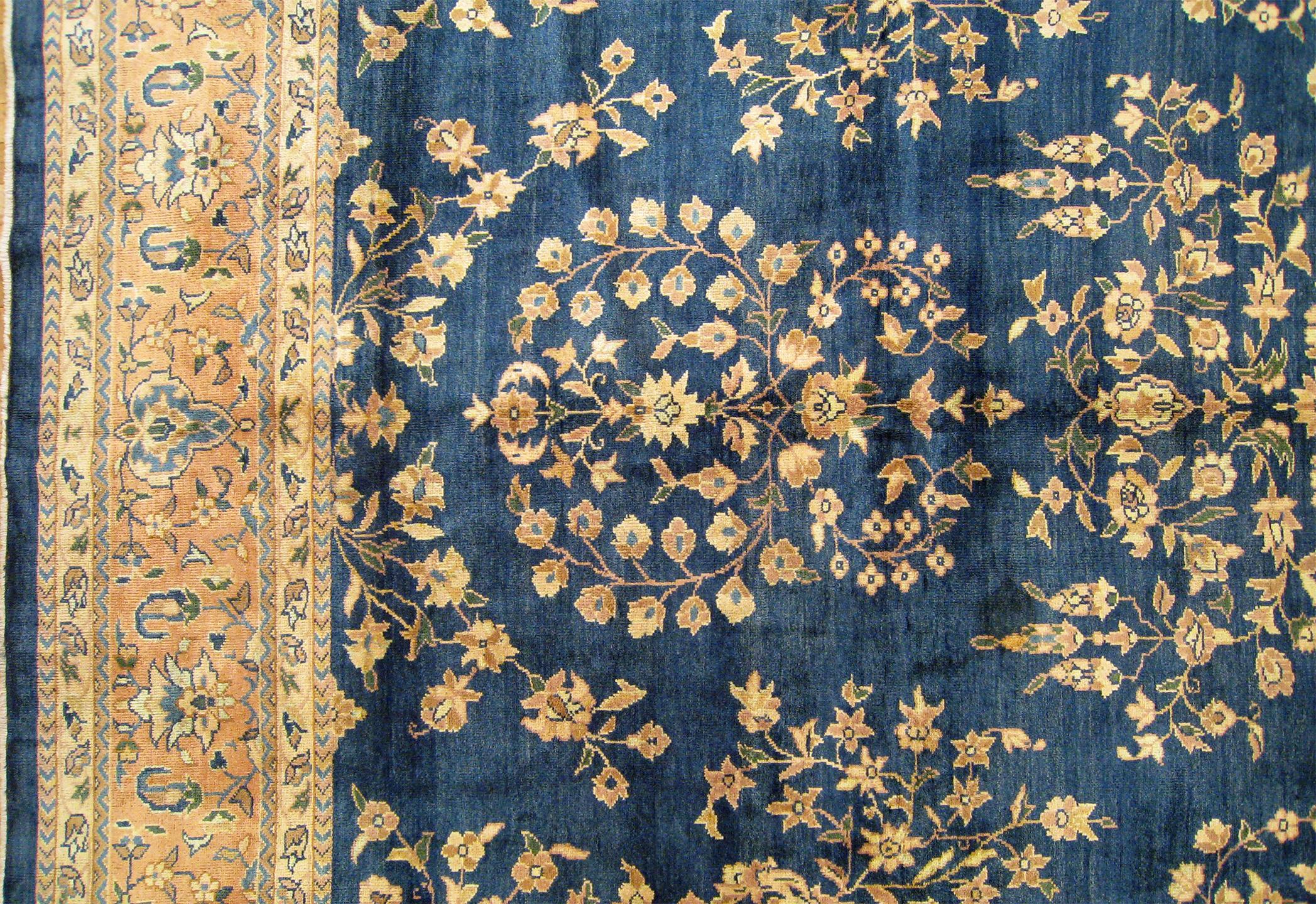 Antique Indian Oriental Rug, in Room Size, with Repeating Flower Elements In Good Condition For Sale In New York, NY