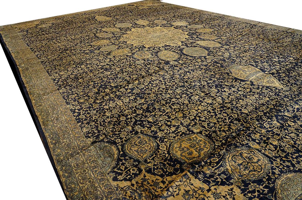 Early 20th Century Indian Lahore Carpet In Good Condition For Sale In New York, NY