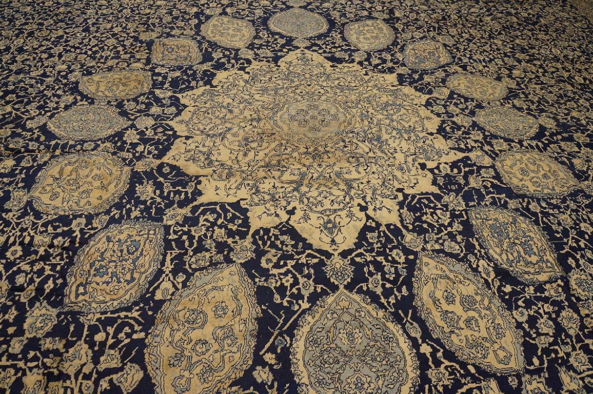 Early 20th Century Indian Lahore Carpet For Sale 2