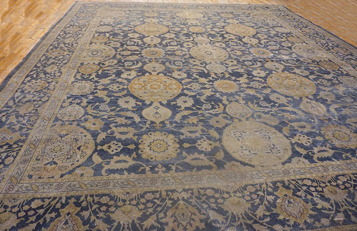 Agra Early 20th Century Indian Lahore Carpet ( 14'4