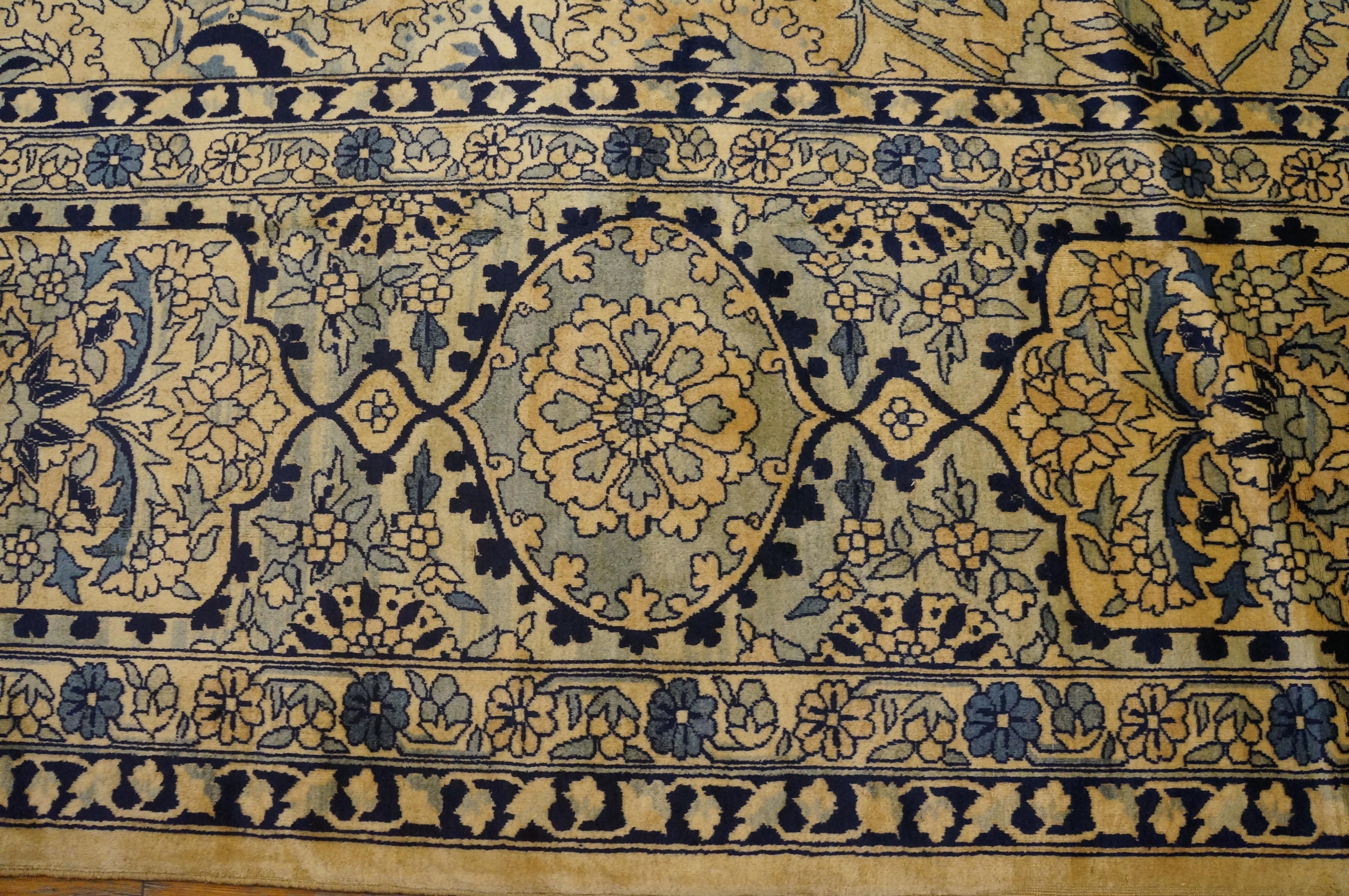 Early 20th Century N. Indian Lahore Carpet ( 16' x 17' - 487 x 518 ) For Sale 7