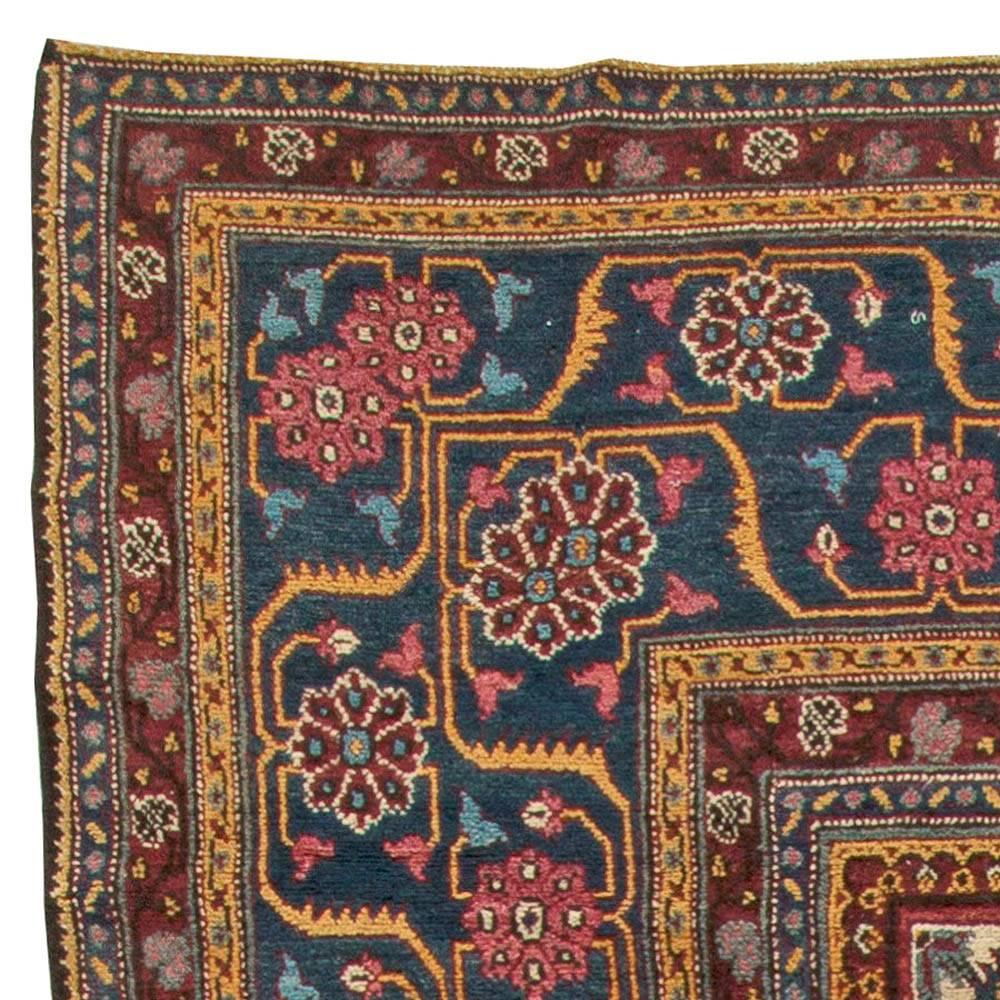 Antique Indian Botanic Handmade Wool Rug In Good Condition For Sale In New York, NY