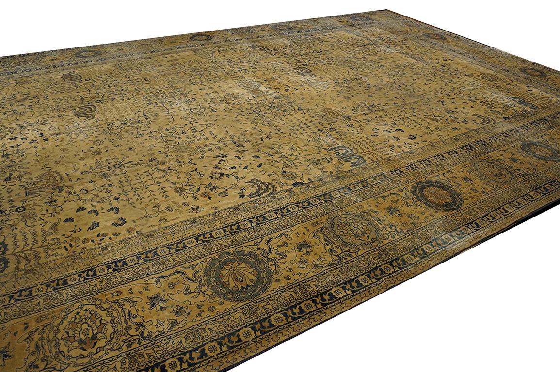 Early 20th Century Indian Lahore Carpet ( 12'6