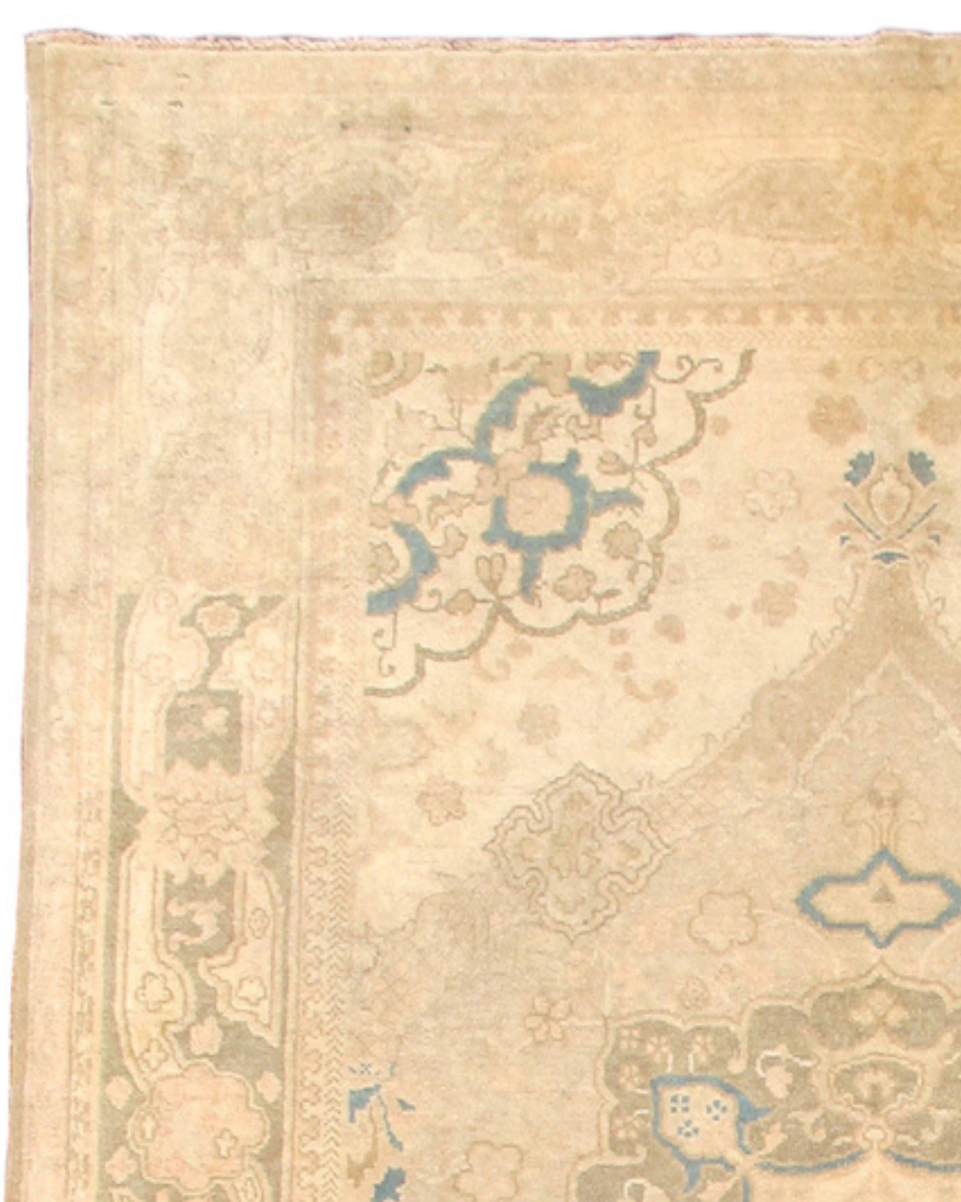 Antiker indischer Teppich, spätes 19. Jahrhundert (Wolle) im Angebot