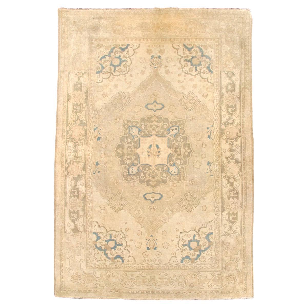 Antique Indian Rug, Late 19th Century For Sale