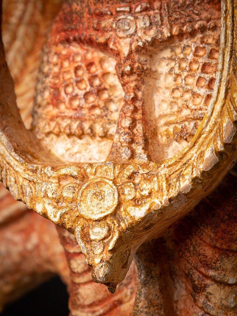 Antiker indischer Sandstein-Garuda aus Indien im Angebot 8