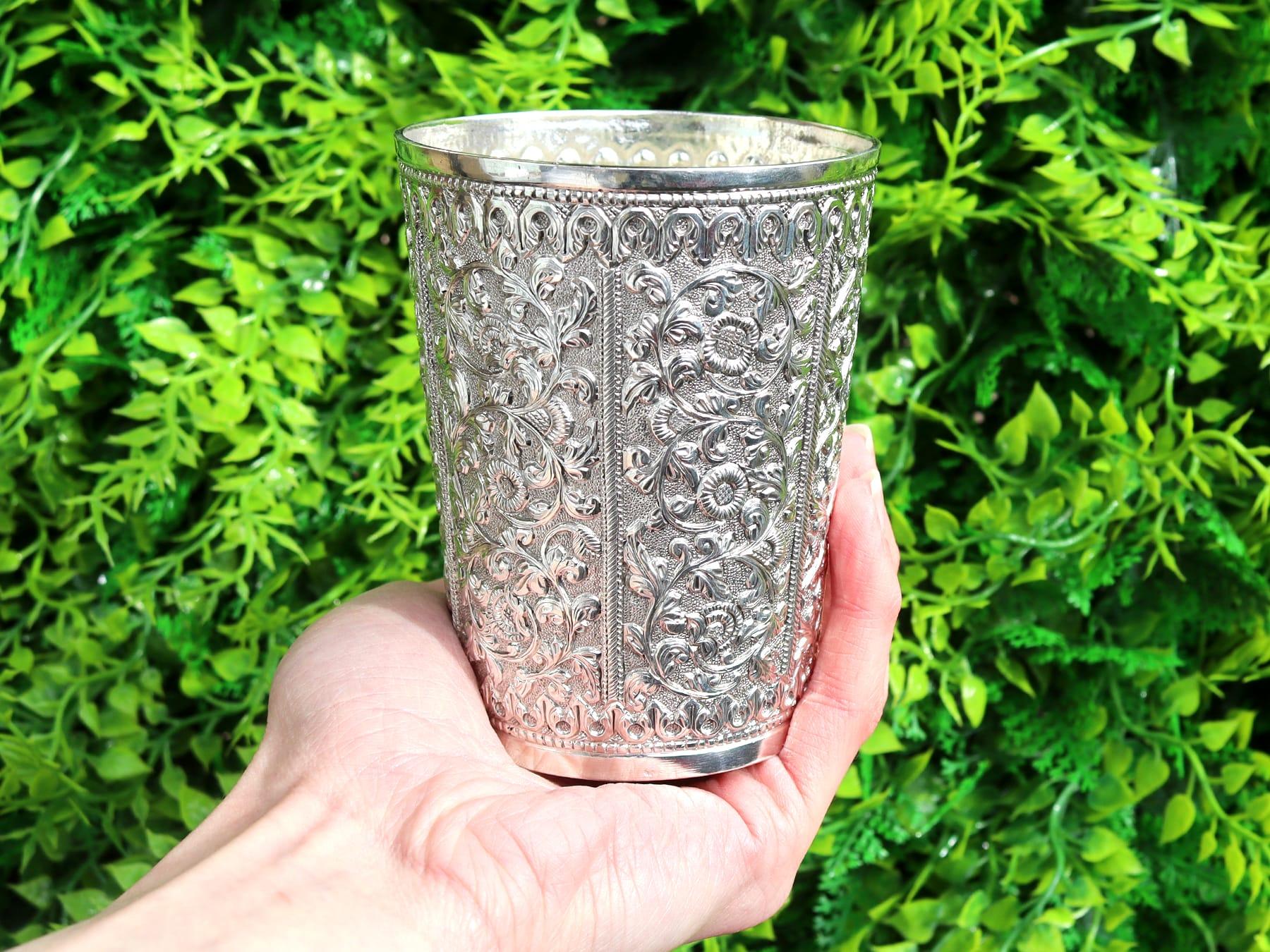 Antique Indian Silver Beaker In Excellent Condition For Sale In Jesmond, Newcastle Upon Tyne