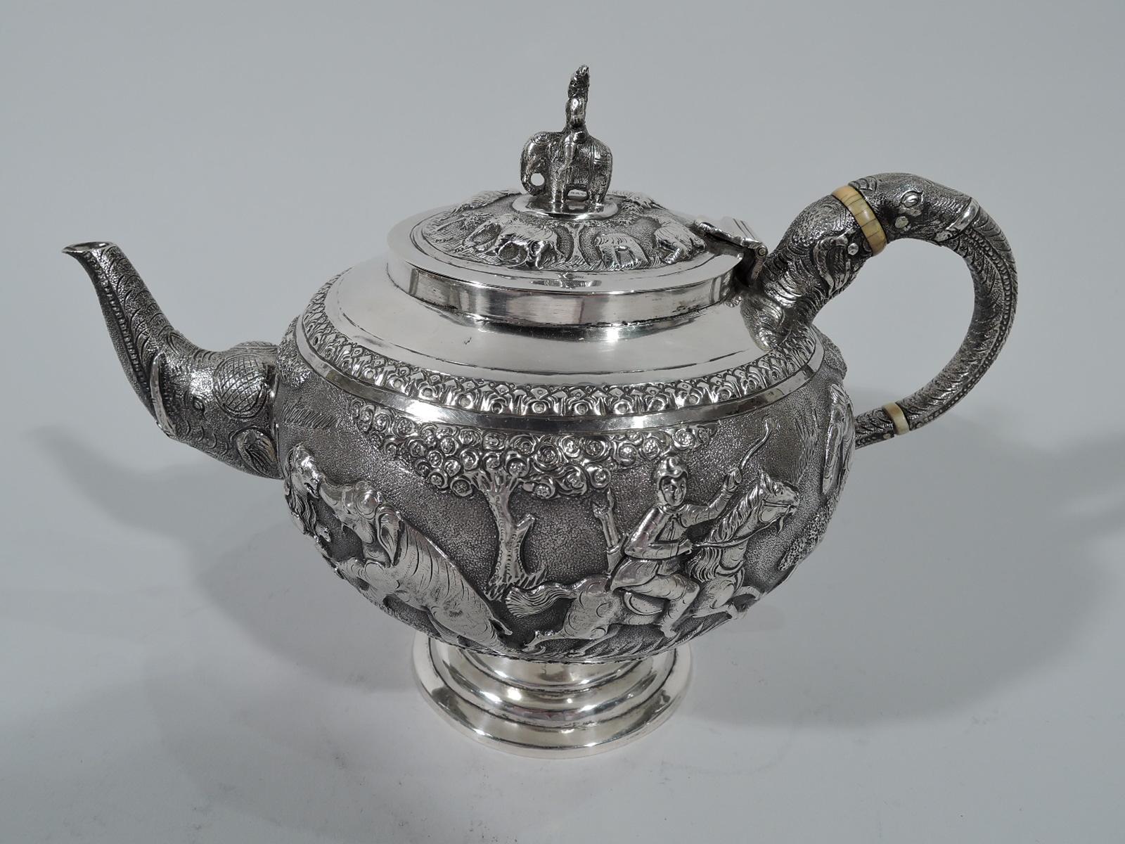Antique Indian Silver Beast and Man Tea Set In Excellent Condition In New York, NY