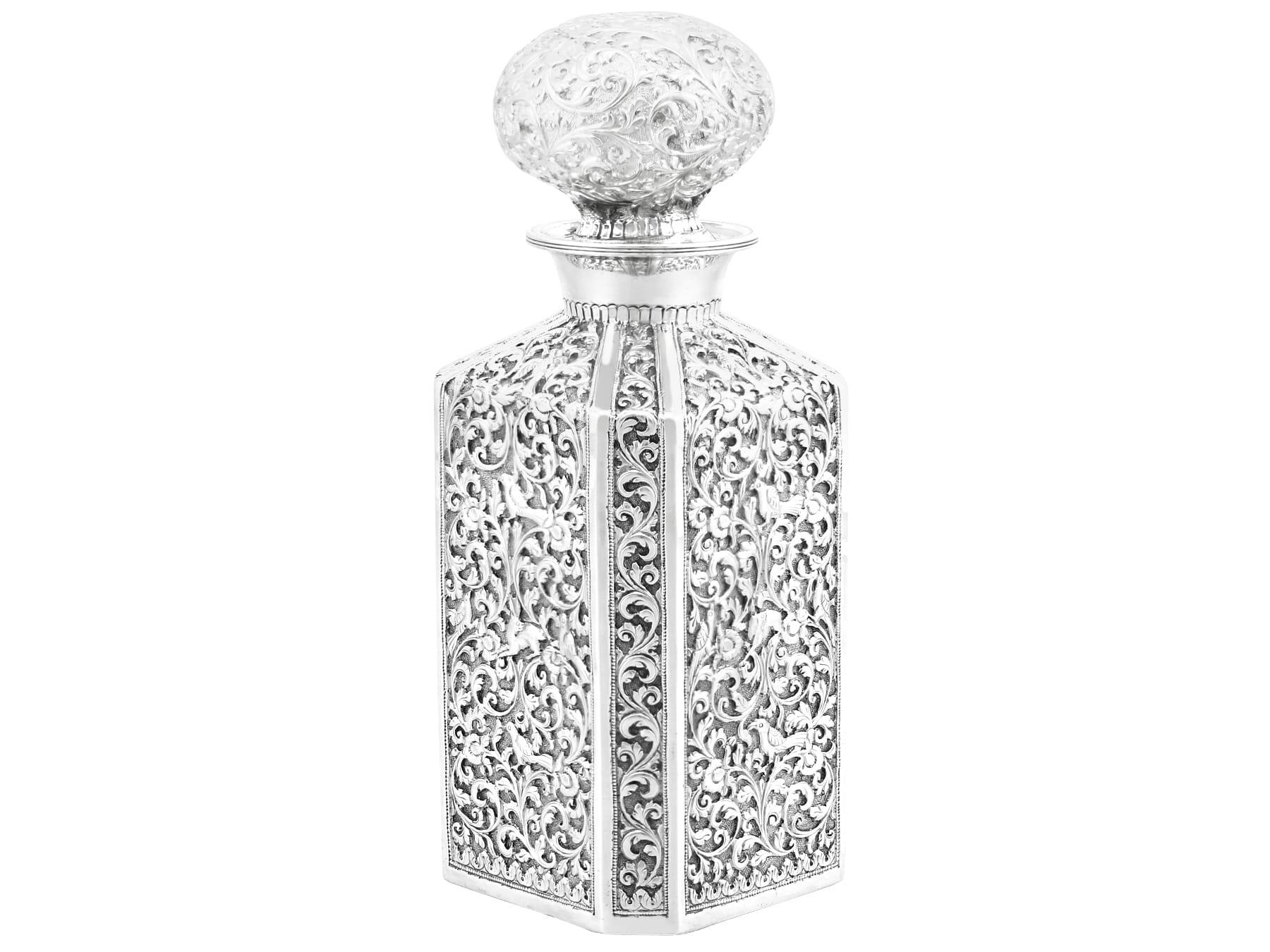 Indiano Antico flacone di colonia indiano d'argento Circa 1890 in vendita