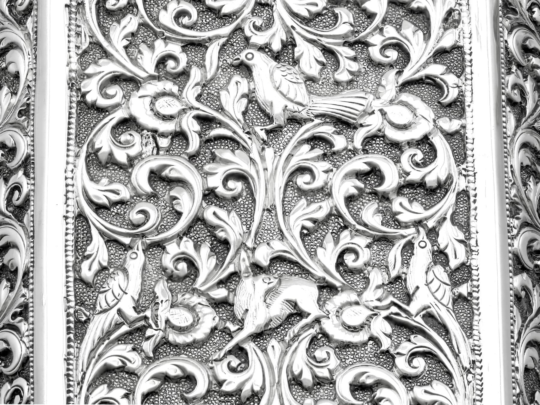 Argento Antico flacone di colonia indiano d'argento Circa 1890 in vendita