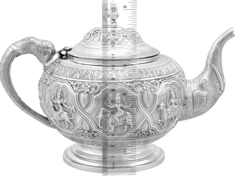 Antique Indian Silver Teapot For Sale at 1stDibs