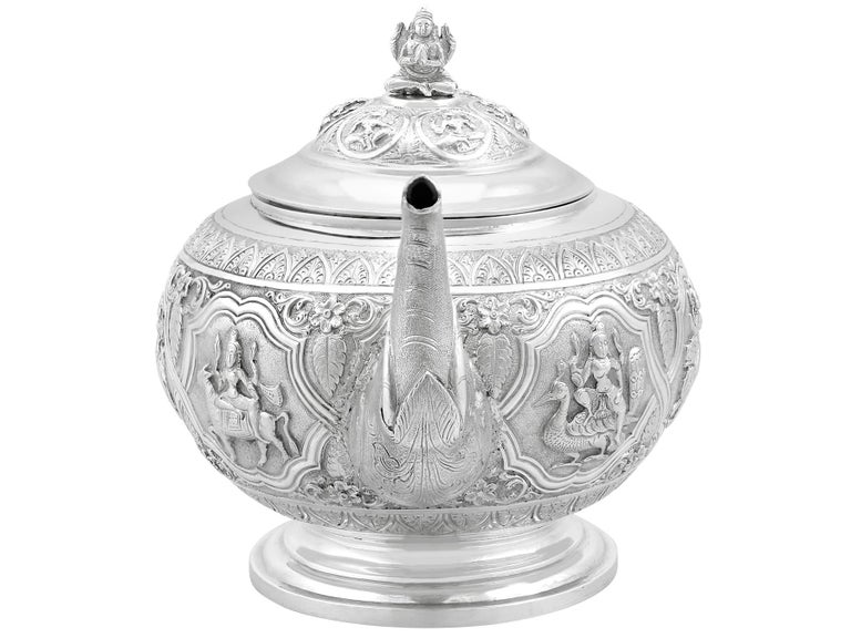 Antique Indian Silver Teapot For Sale at 1stDibs
