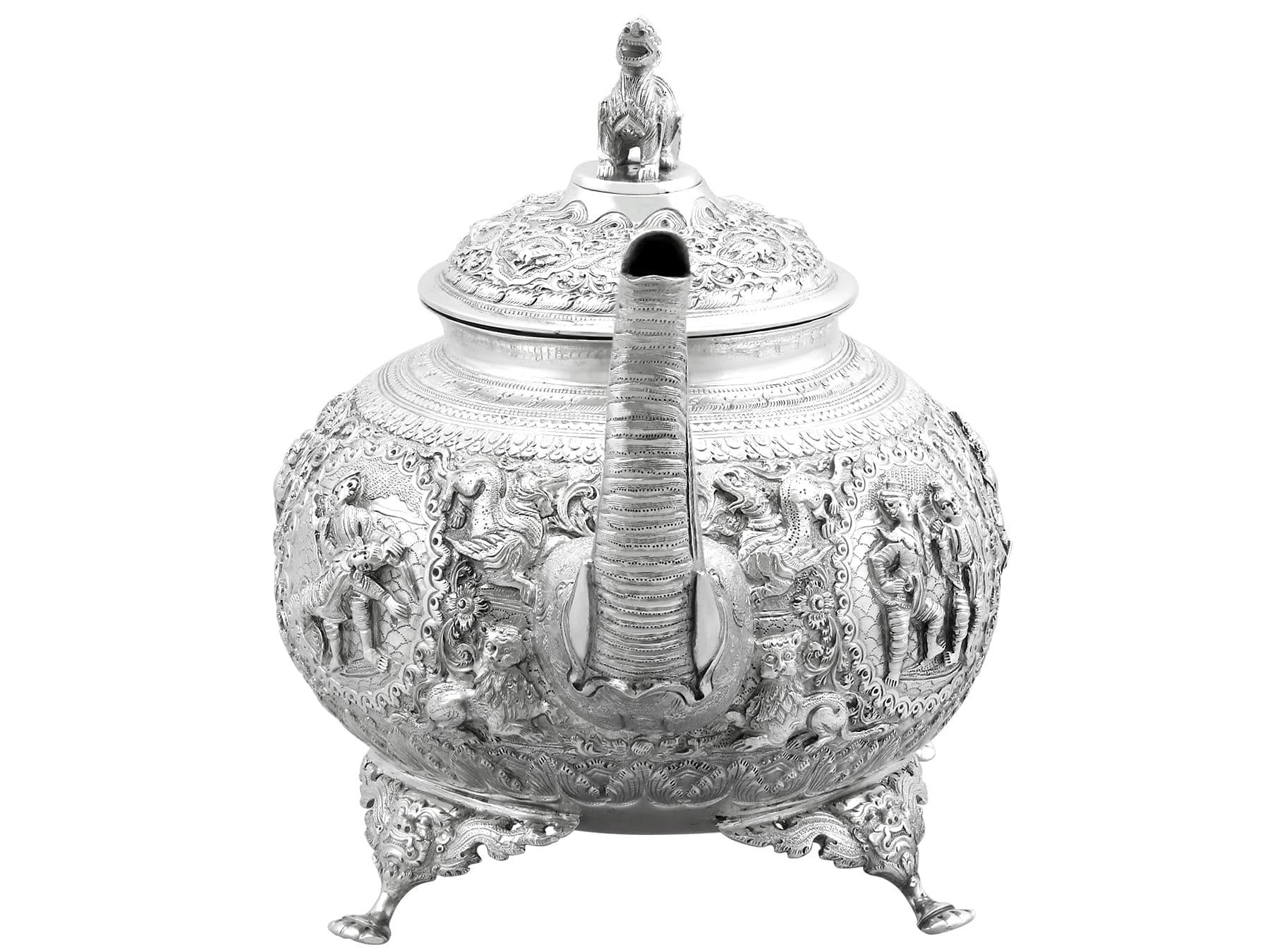  Antikes indisches dreiteiliges Teeservice aus Silber im Angebot 2