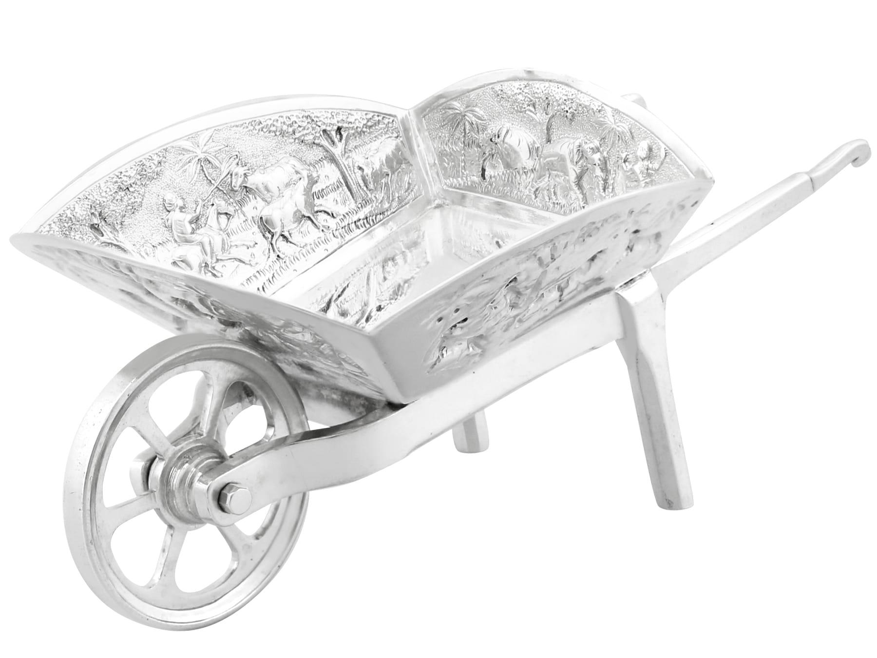 Antique Indian Silver Wheelbarrow Bon Bon Dishes Circa 1900 For Sale 2