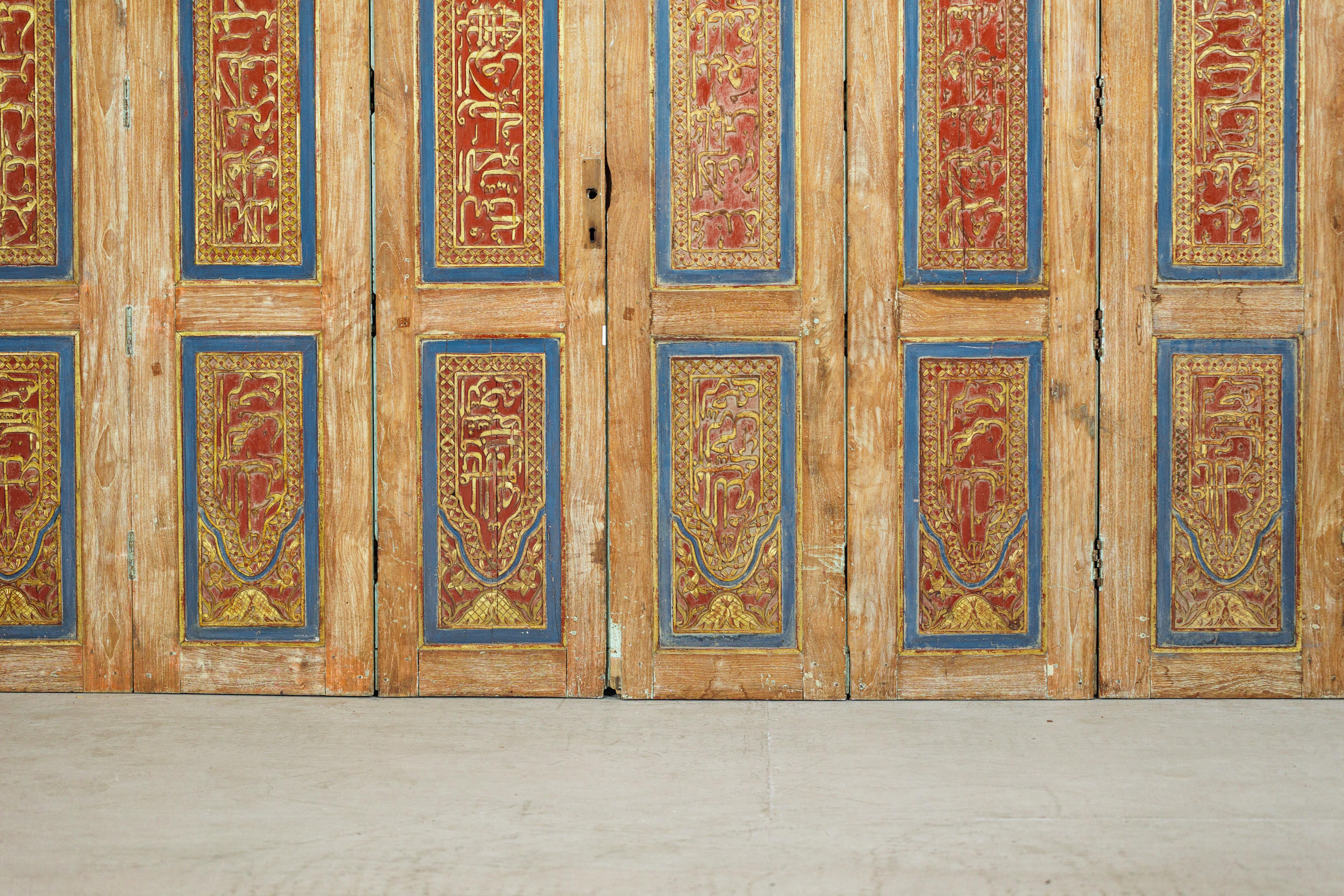 Antique Indian Six-Panel Carved Wooden Screen with Calligraphic Inscriptions For Sale 5
