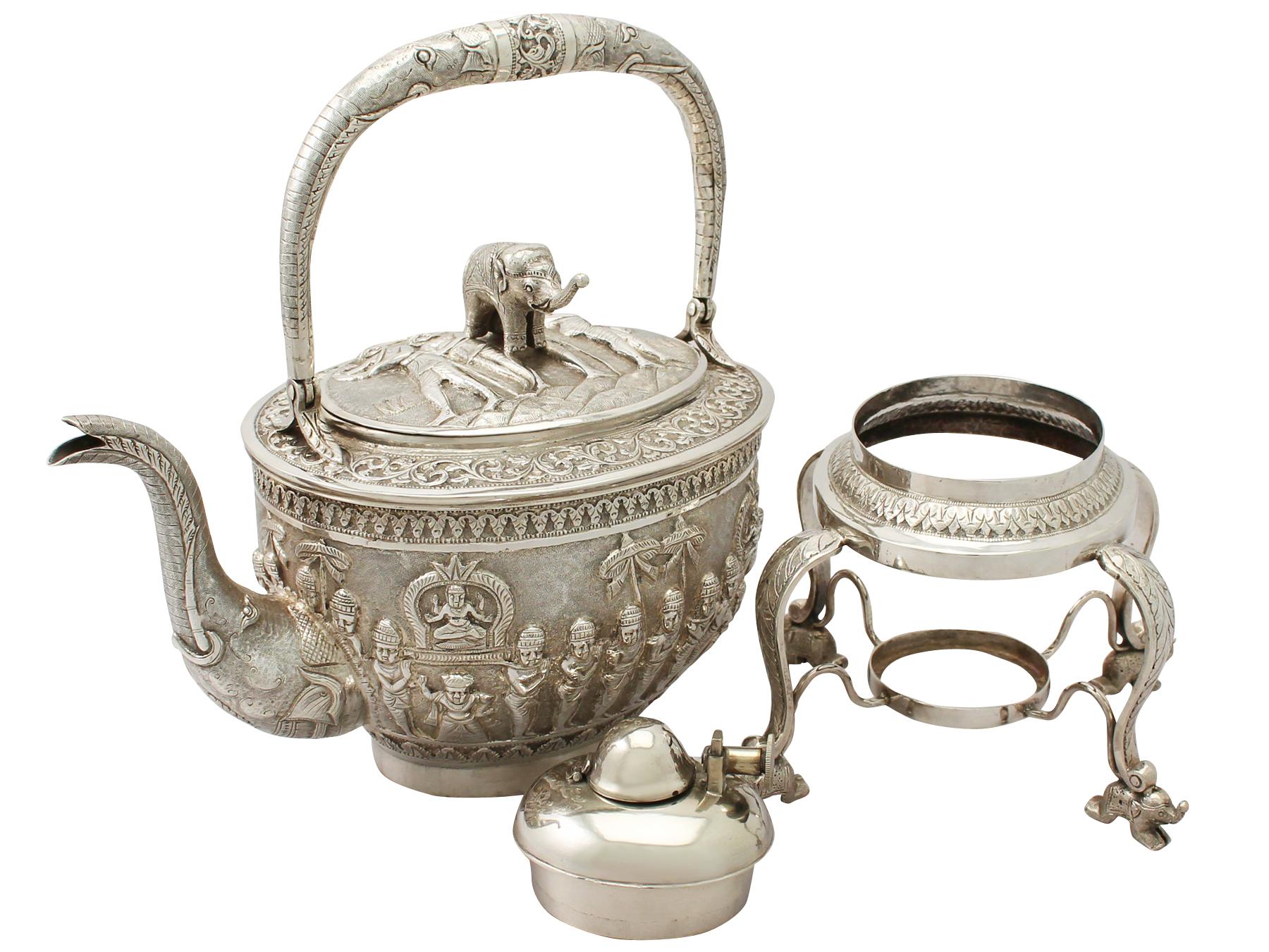 Antique Indian Sterling Silver 4-Piece Tea Service In Excellent Condition In Jesmond, Newcastle Upon Tyne