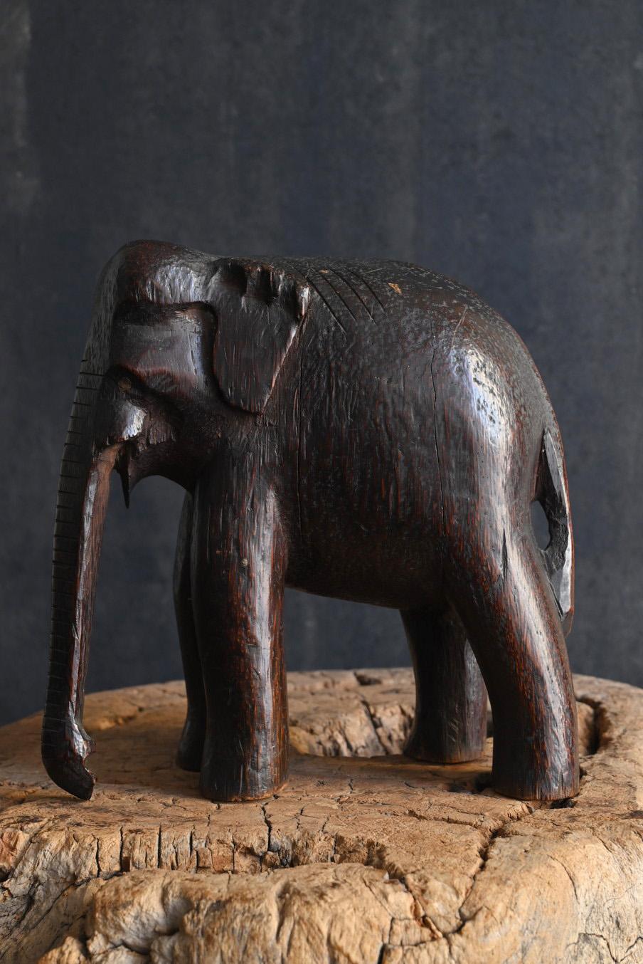 Antique Indian wooden elephant figurine/carved animal/circa 1920 For Sale 8
