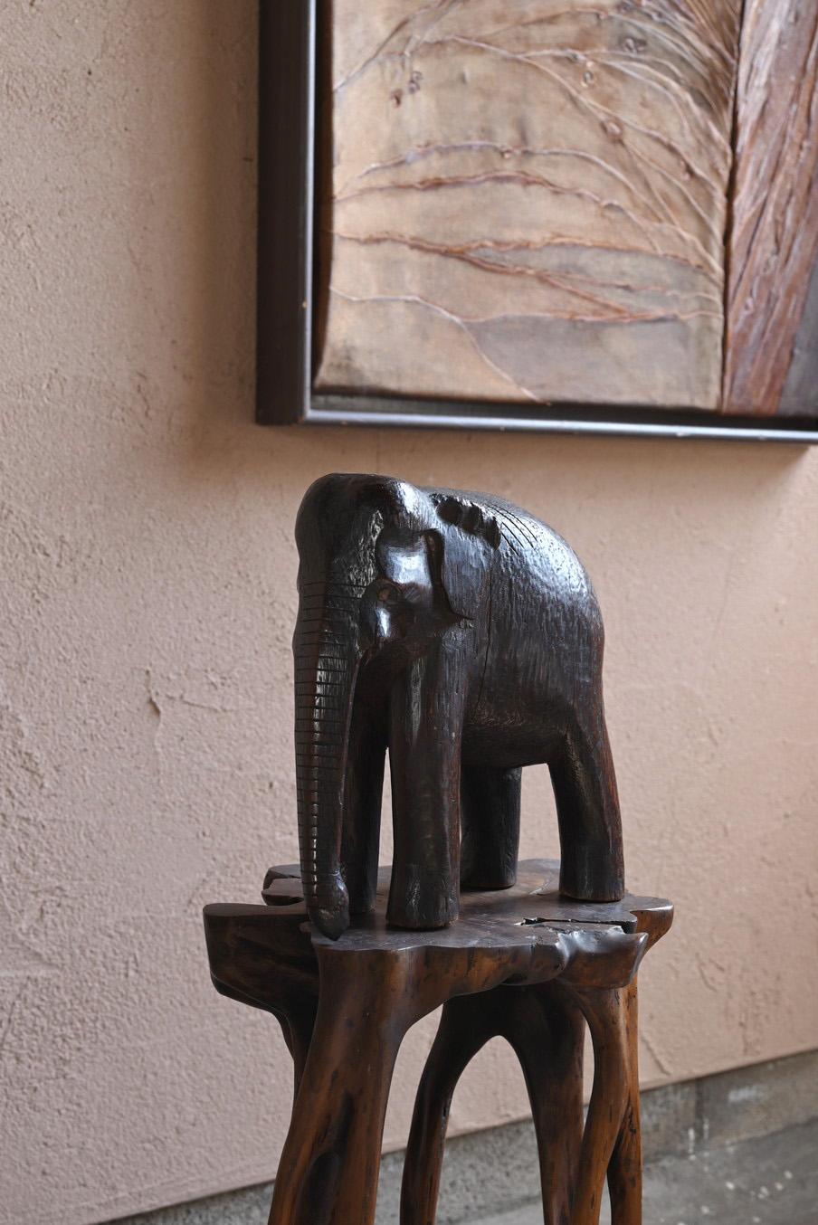 Antique Indian wooden elephant figurine/carved animal/circa 1920 For Sale 11