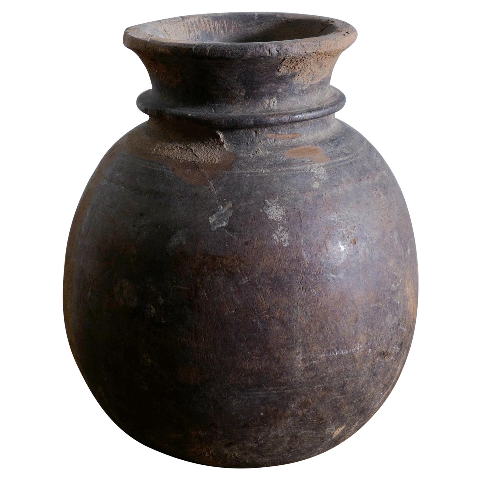 Ancient Etruscan Terracotta Amphora For Sale at 1stDibs