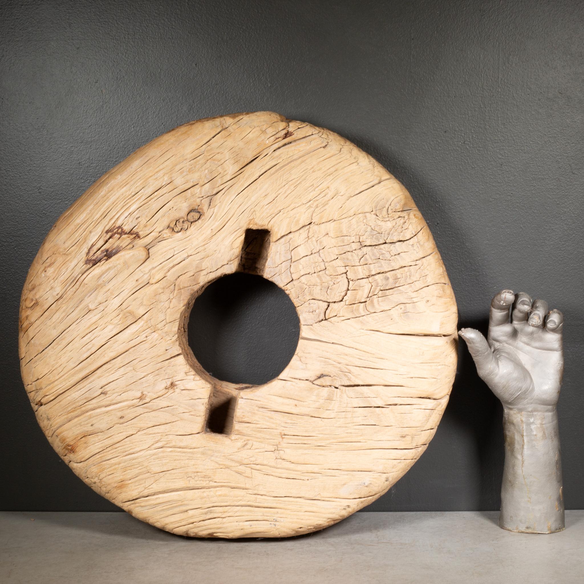 Antique Indian Wooden Wheel In Good Condition For Sale In San Francisco, CA