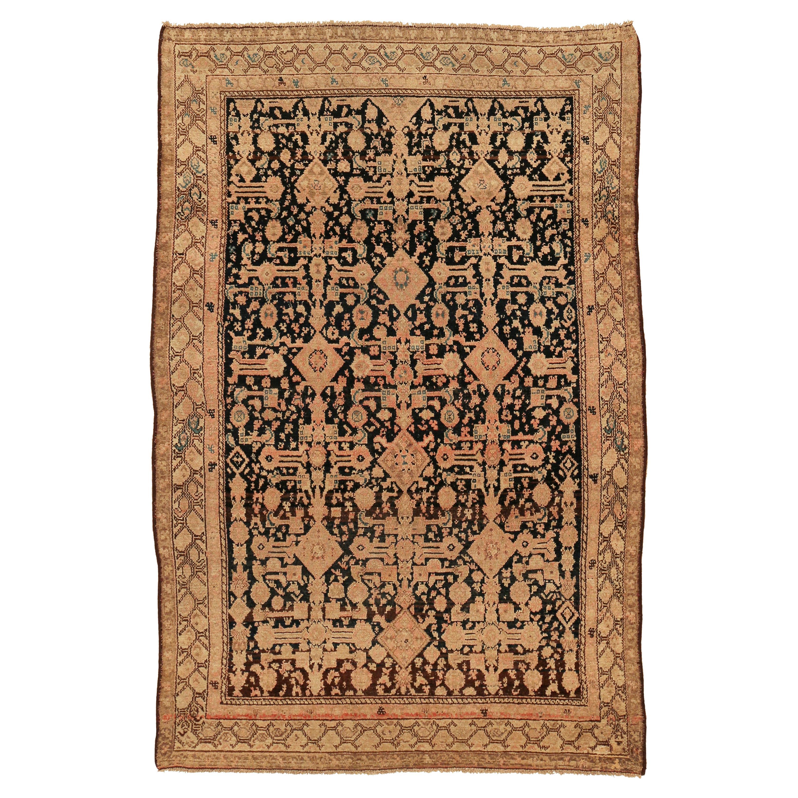 Tapis Qarabagh antique bleu indigo à motif all-over en vente