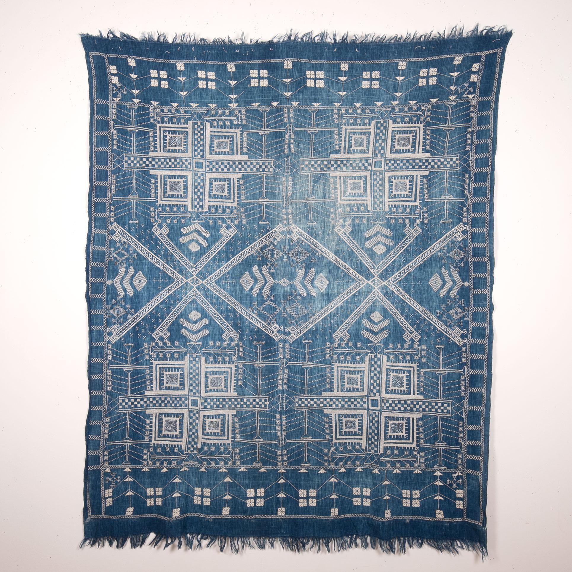 A rare cotton Indian shawl with shades of Indigo color.