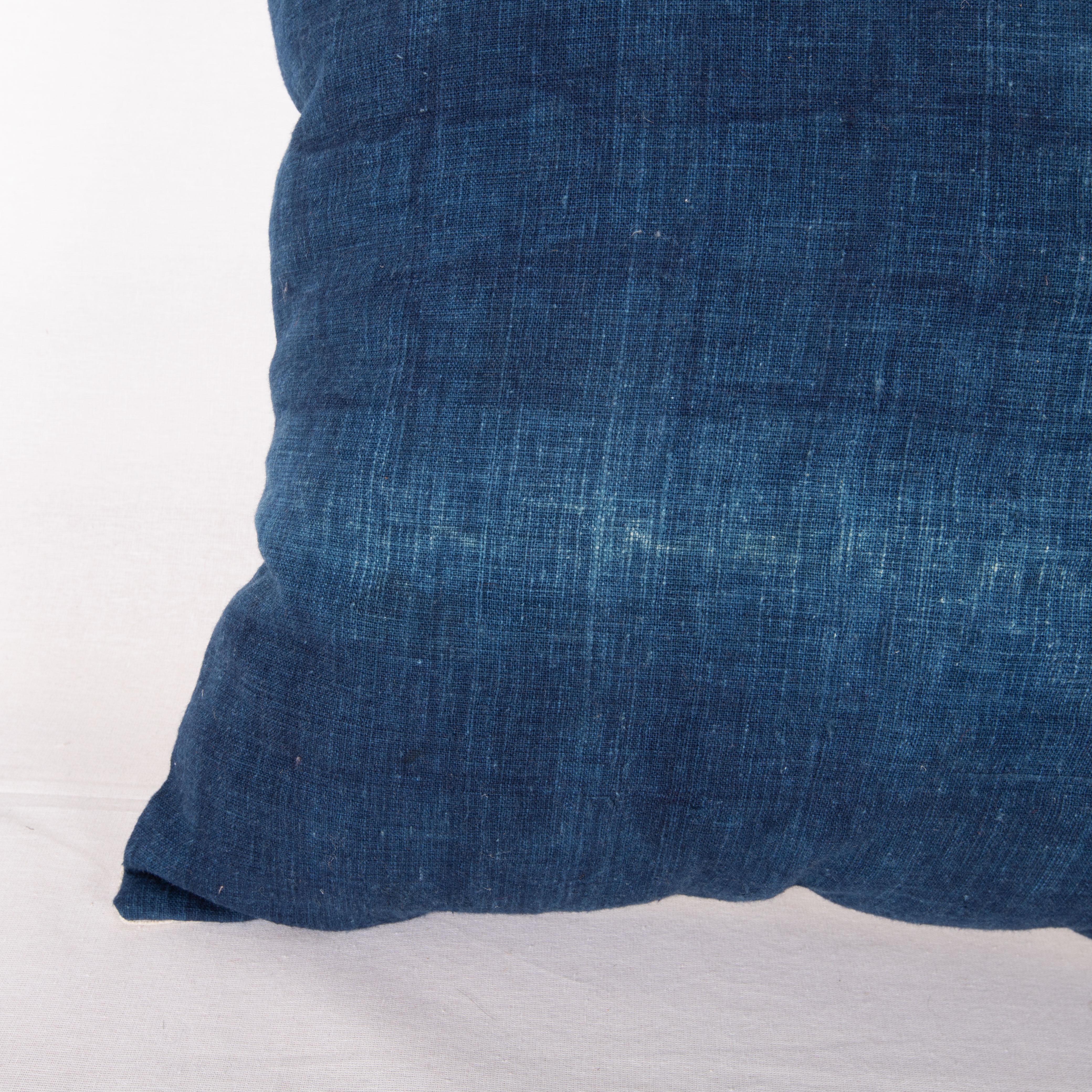 Turc Couvercle d'oreiller indigo ancien fabriqué à partir d'un coussin de courtepointe, début du 20e siècle en Turquie en vente
