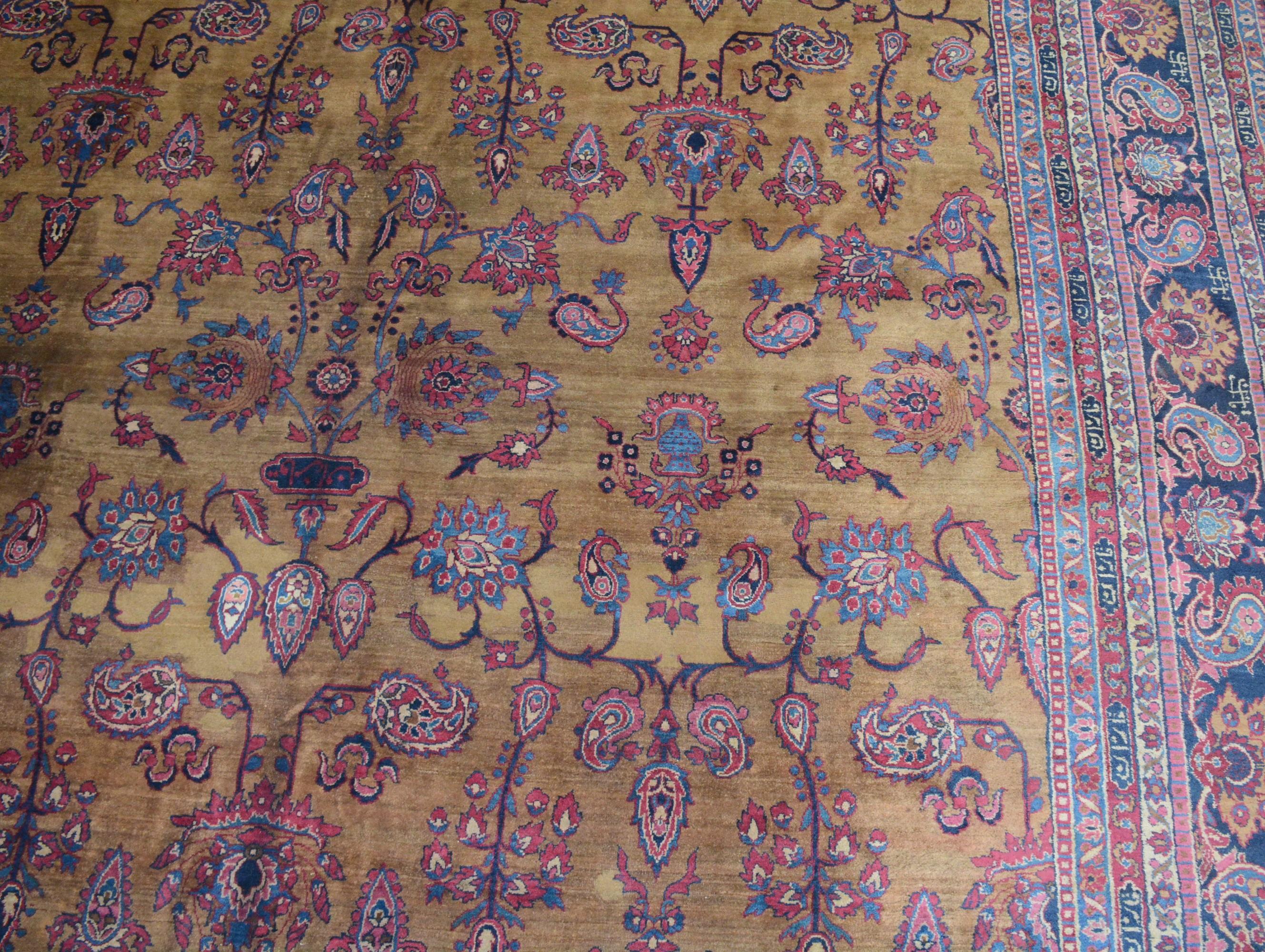 Antiker Indo-Kerman-Teppich im Angebot 1
