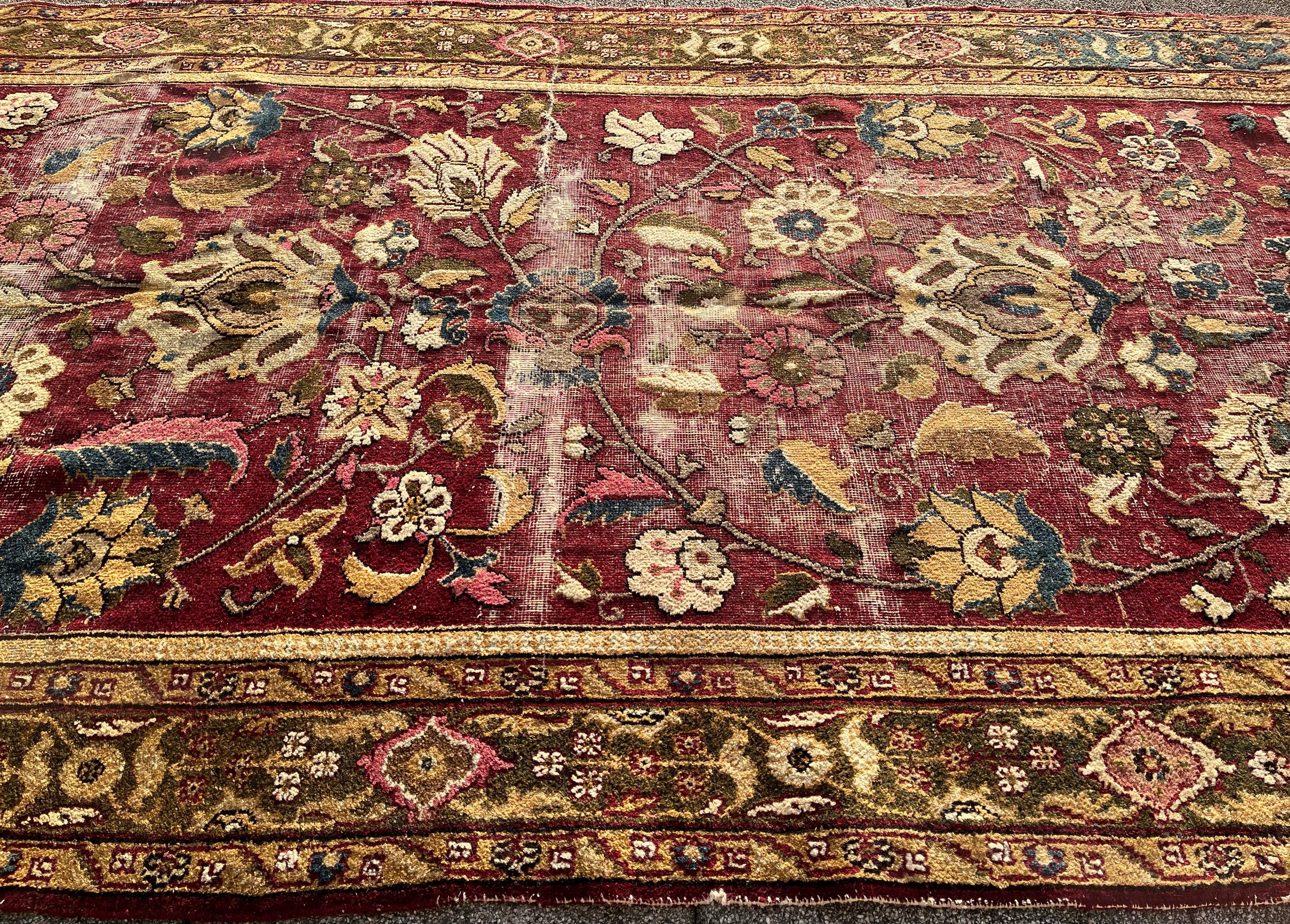 Antique Indo/Persian Carpet Agra 19th, Fragment In Distressed Condition For Sale In RÉDING, FR