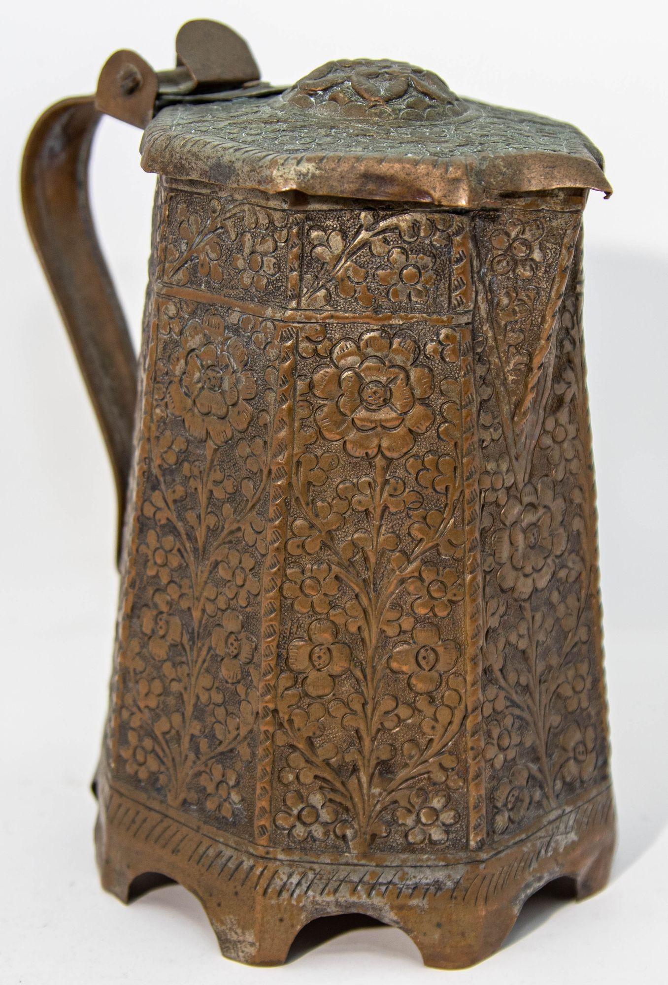 Antique Indo-Persian Copper TeaPot 19th Century For Sale 6
