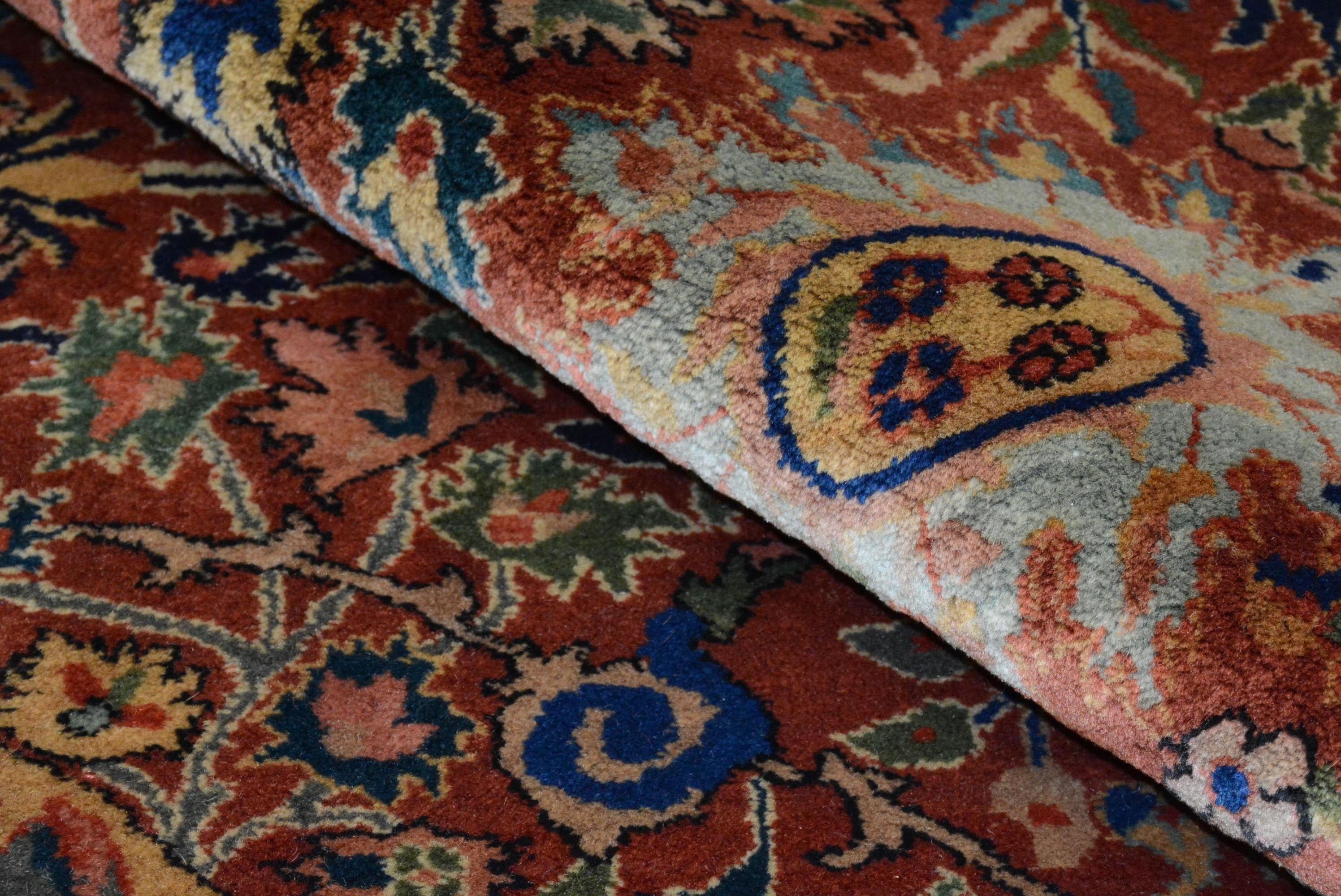 Antique Indo-Tabriz Carpet For Sale 4