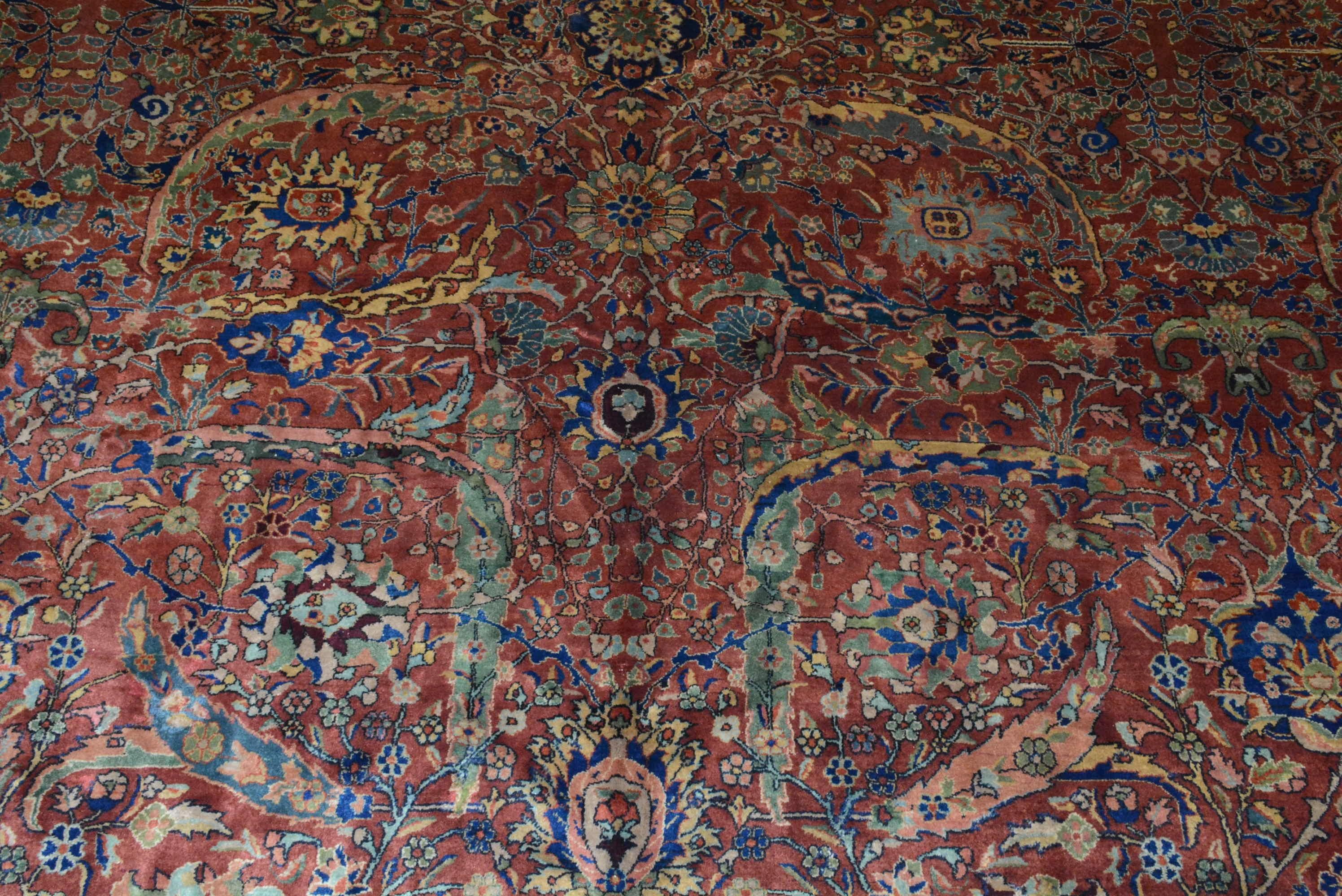 Antique Indo-Tabriz Carpet In Excellent Condition For Sale In Closter, NJ