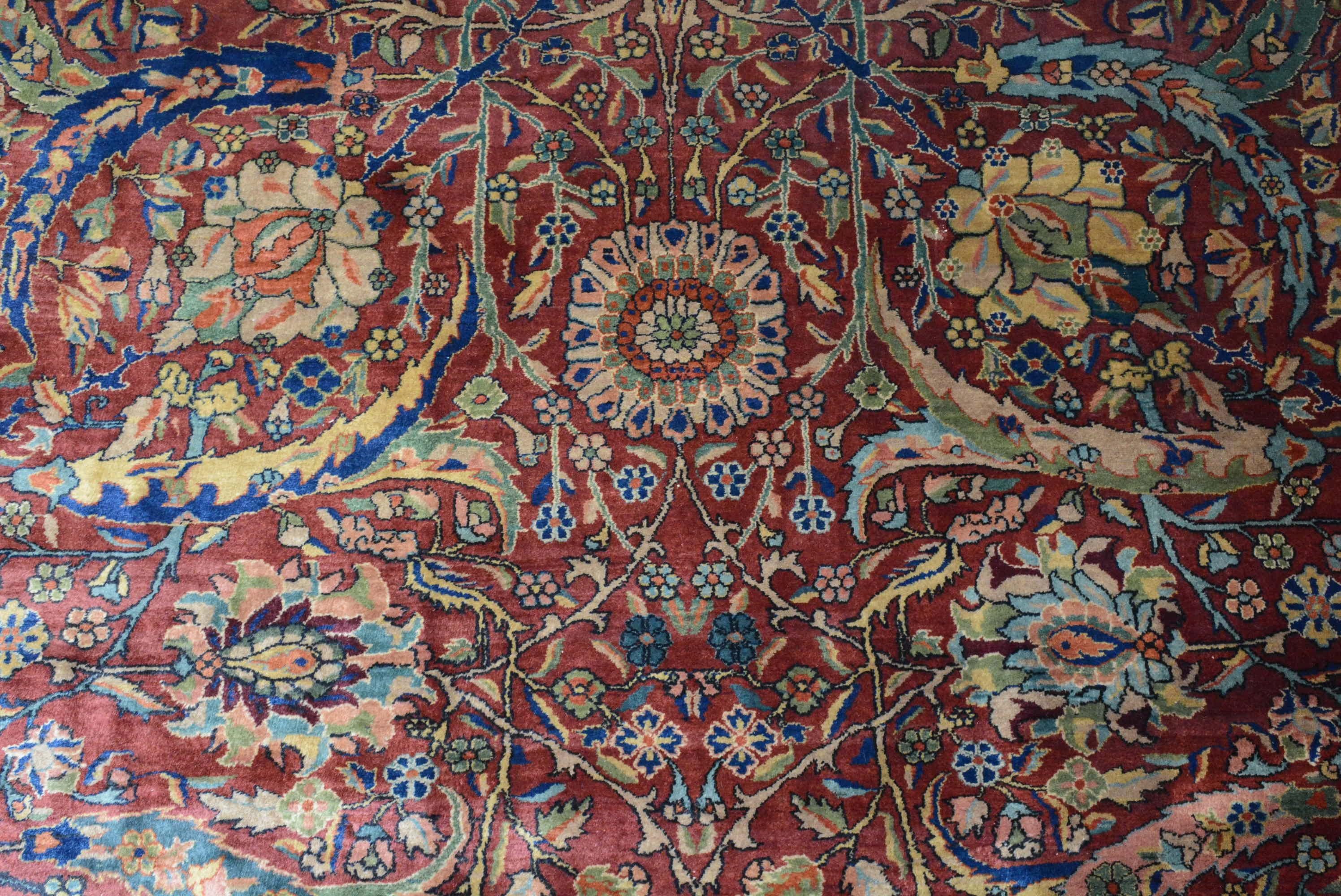Antique Indo-Tabriz Carpet For Sale 2