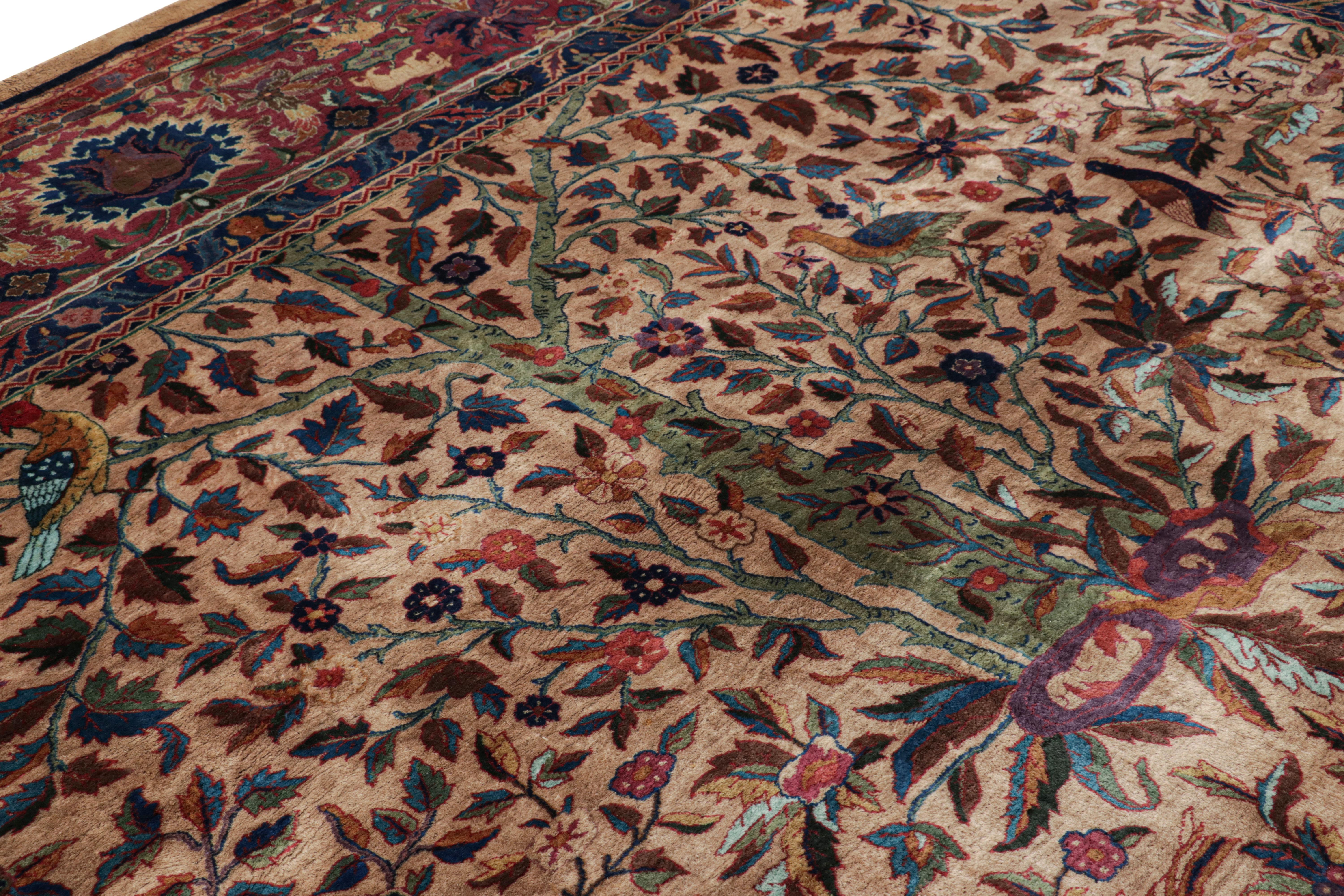 Alfombra cuadrada antigua Indo-Tabriz con motivos pictóricos y florales Anudado a mano en venta