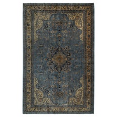 Antiker Indochinesischer Samarkand-Teppich in Blau mit Goldmedaillon von Rug & Kilim