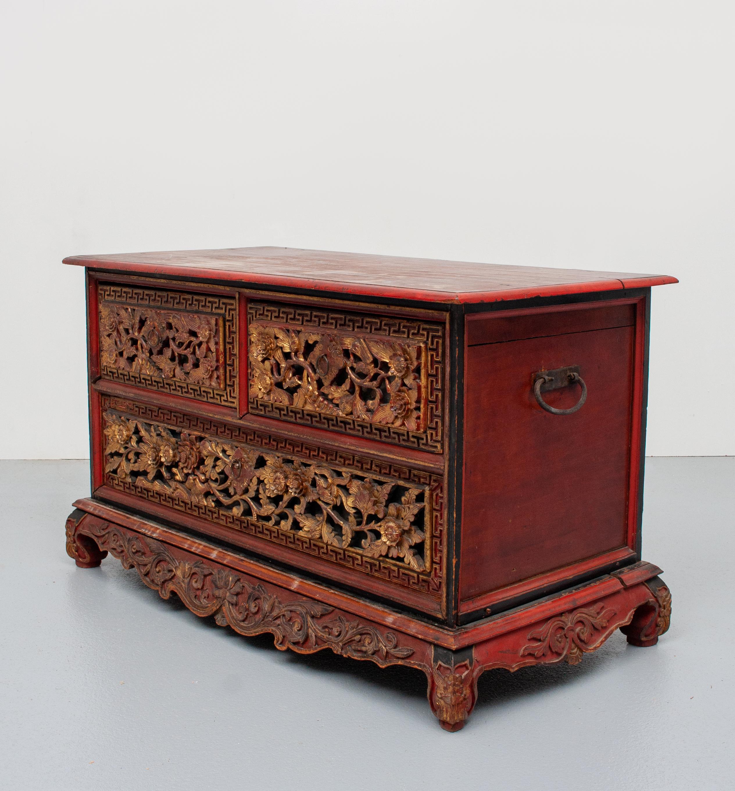 Antique Indonesian Blanked Chest In Good Condition In Den Haag, NL