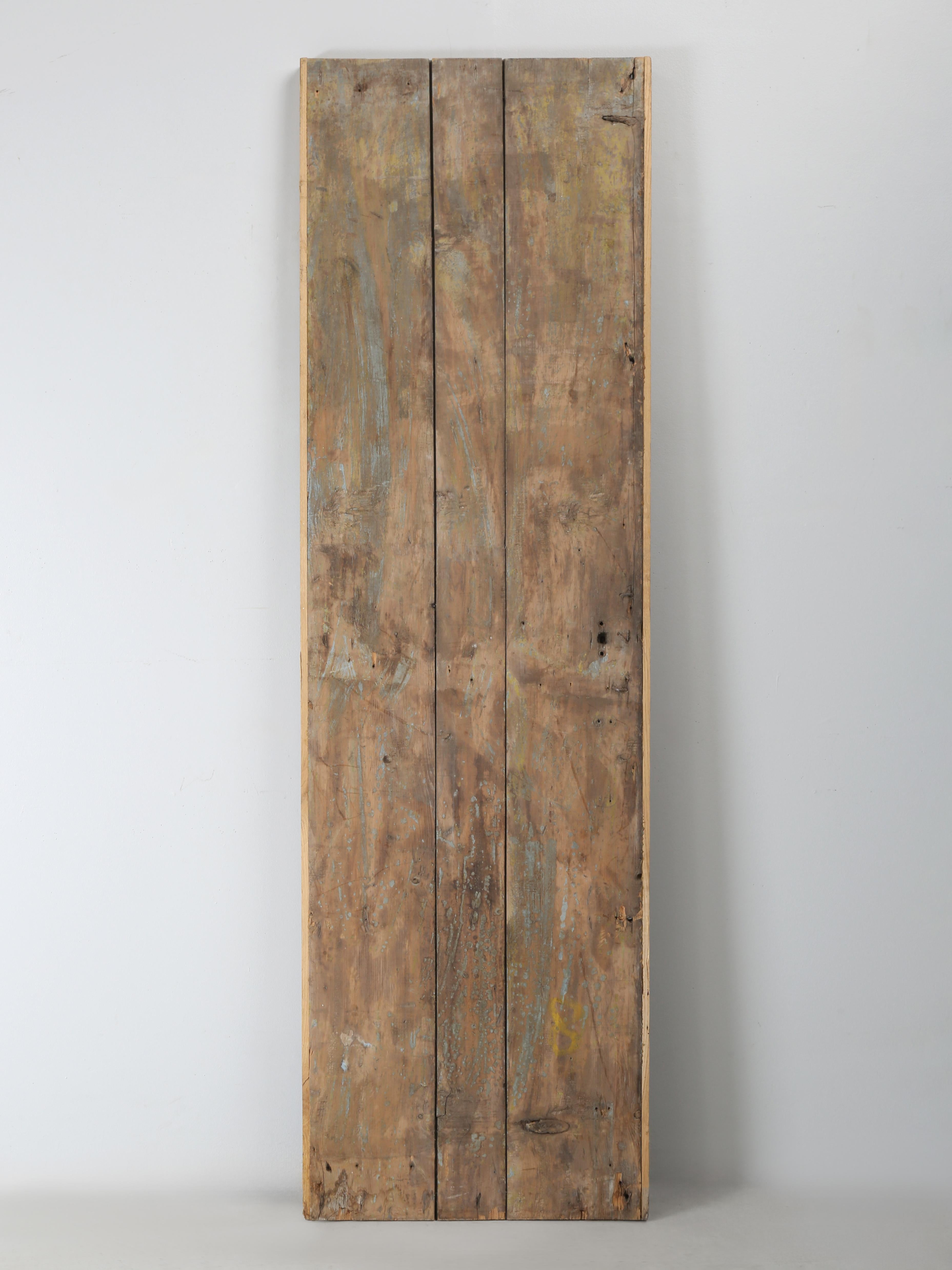 Ancienne porte à 4 panneaux en bois dur indonésien Peut être transformée en plateau de table ou en tête de lit en vente 3