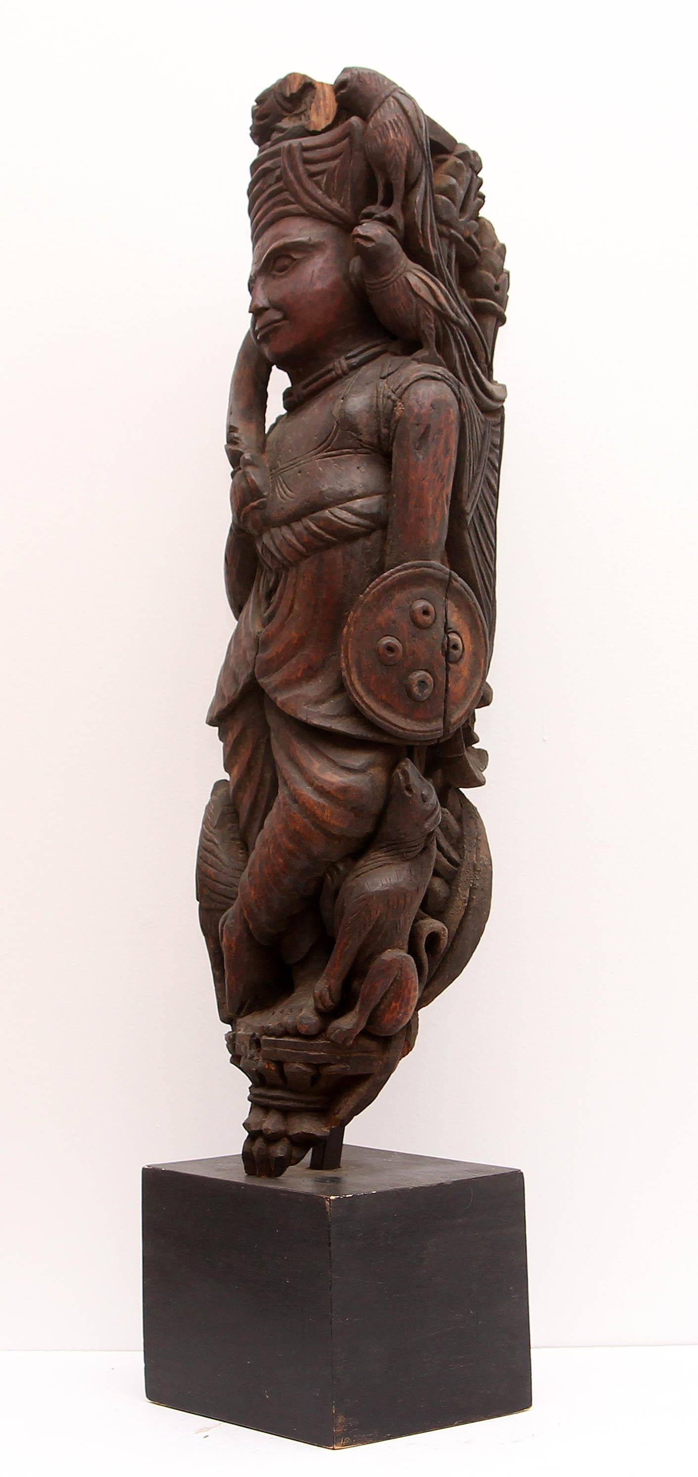 Escultura indonesia antigua Tallado en venta