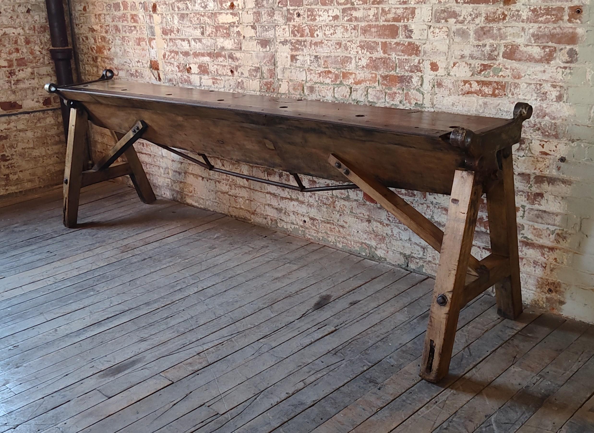 Console/table de canapé industrielle ancienne en vente 7
