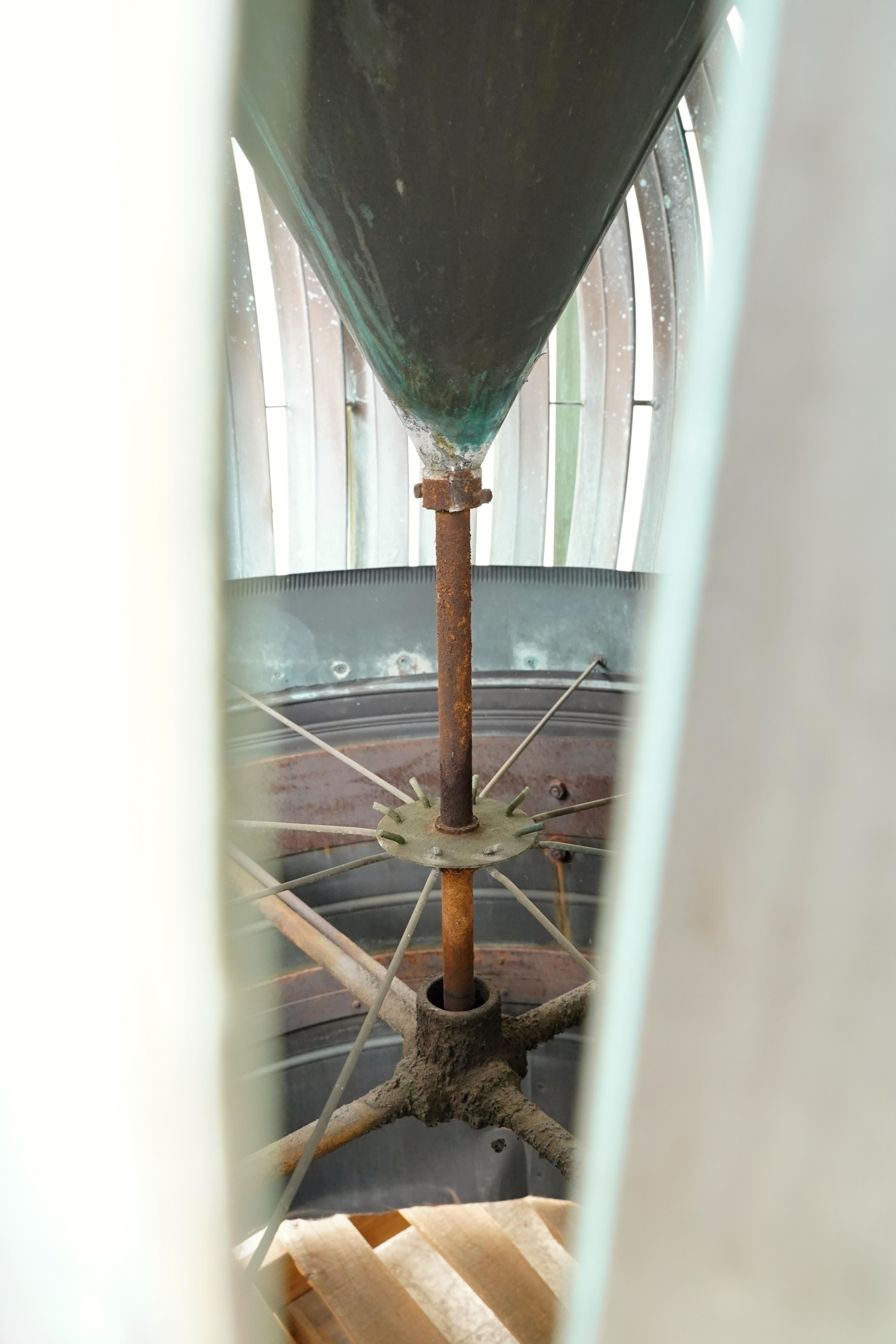 Antique Industrial Copper Roof Wind Turbine Ventilator In Good Condition For Sale In New York, NY