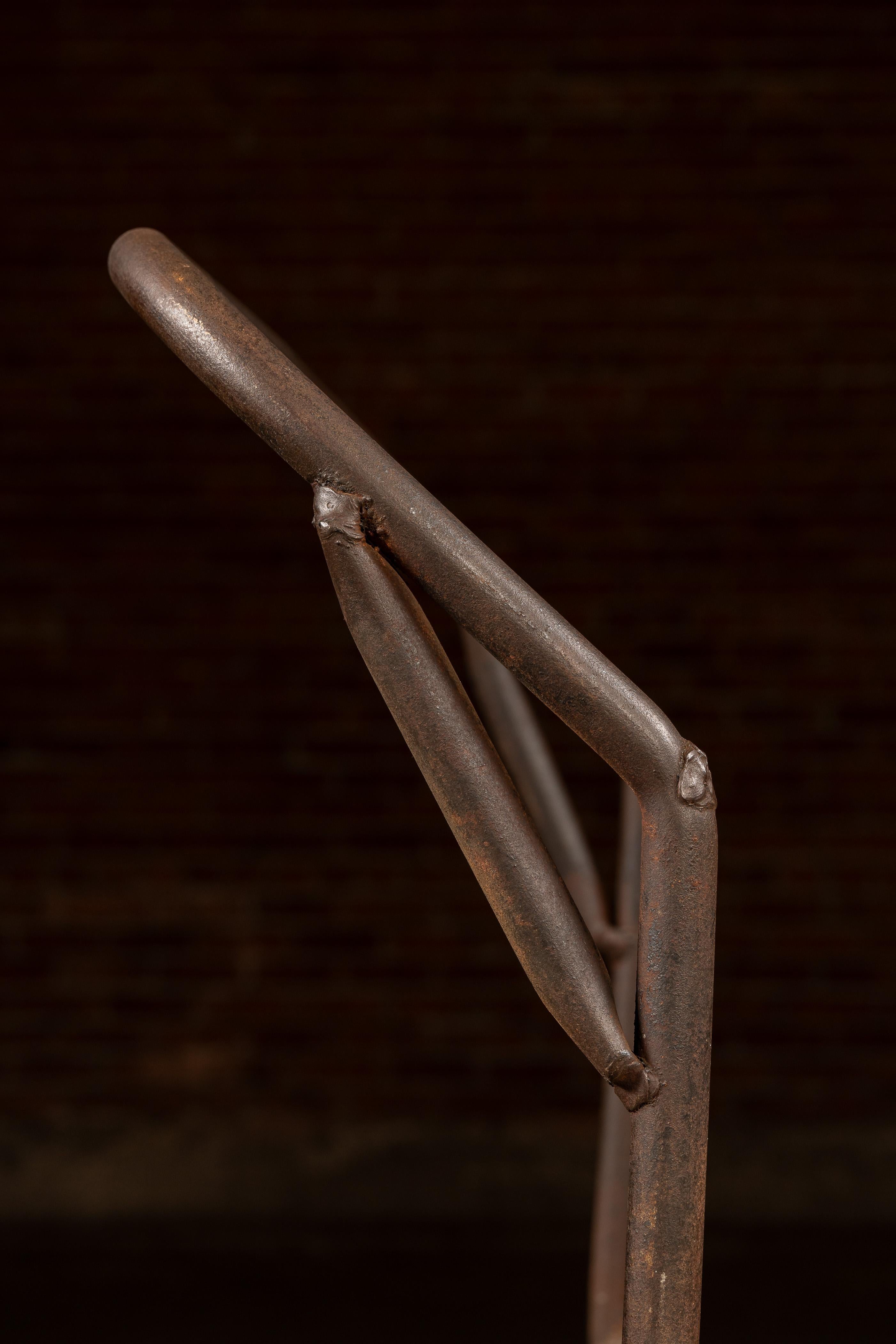 Chariot à cylindre industriel antique avec retenue de chaîne en vente 2