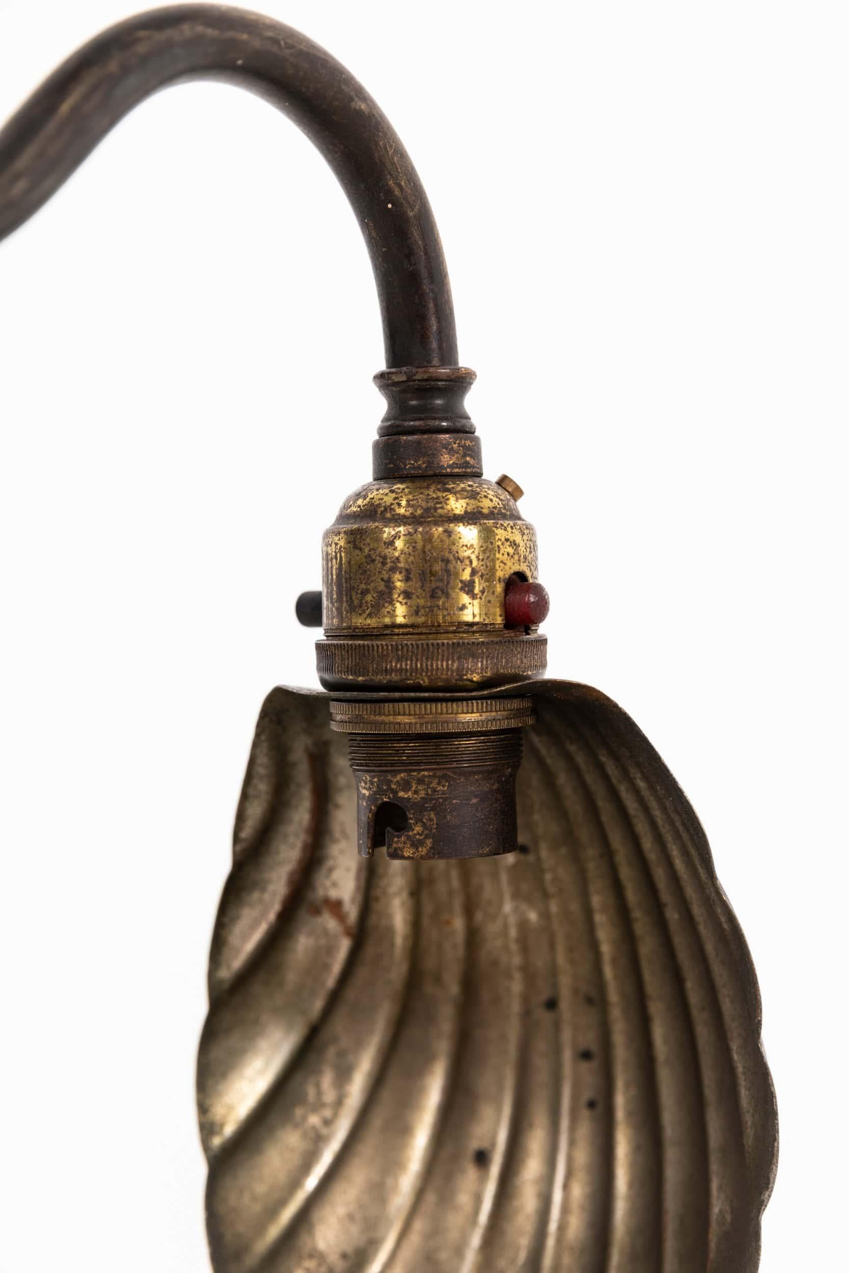 Antique Industrial Early 20th Century Brass Desk Lamp with Shell Shade, c.1915 For Sale 3