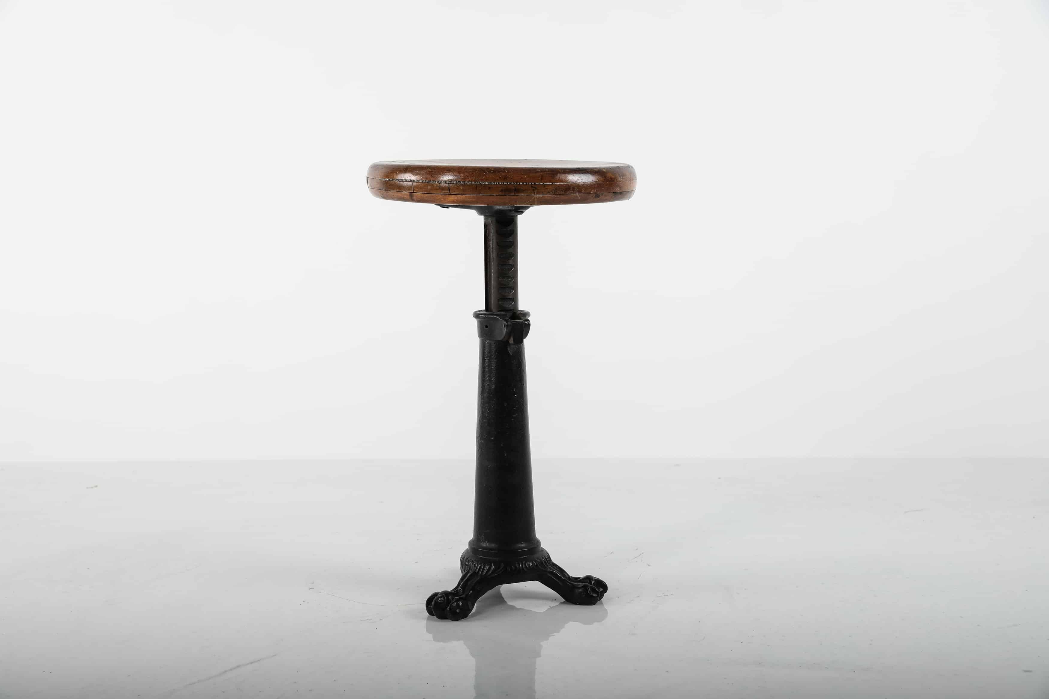 A very rare and early cast iron industrial machinist stools by Singer. c.1900

The earliest known variant of the iconic Singer stool manufactured by the Simanco Company, the cast base has been left as found, just cleaned and polished. Pre-drilled