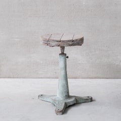 Antique Industrial English Sculpture Stand (No.2)