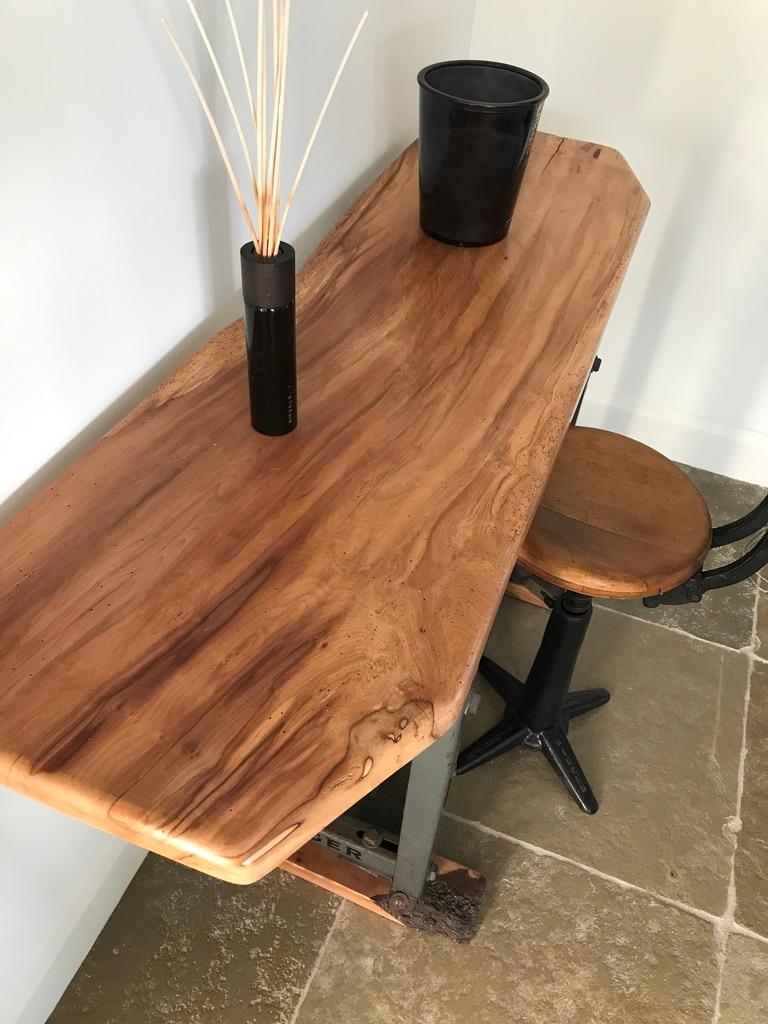 Antique Industrial Iron Hall Table from Singer, 1920s with Wooden Top and Base In Good Condition For Sale In Markington, GB