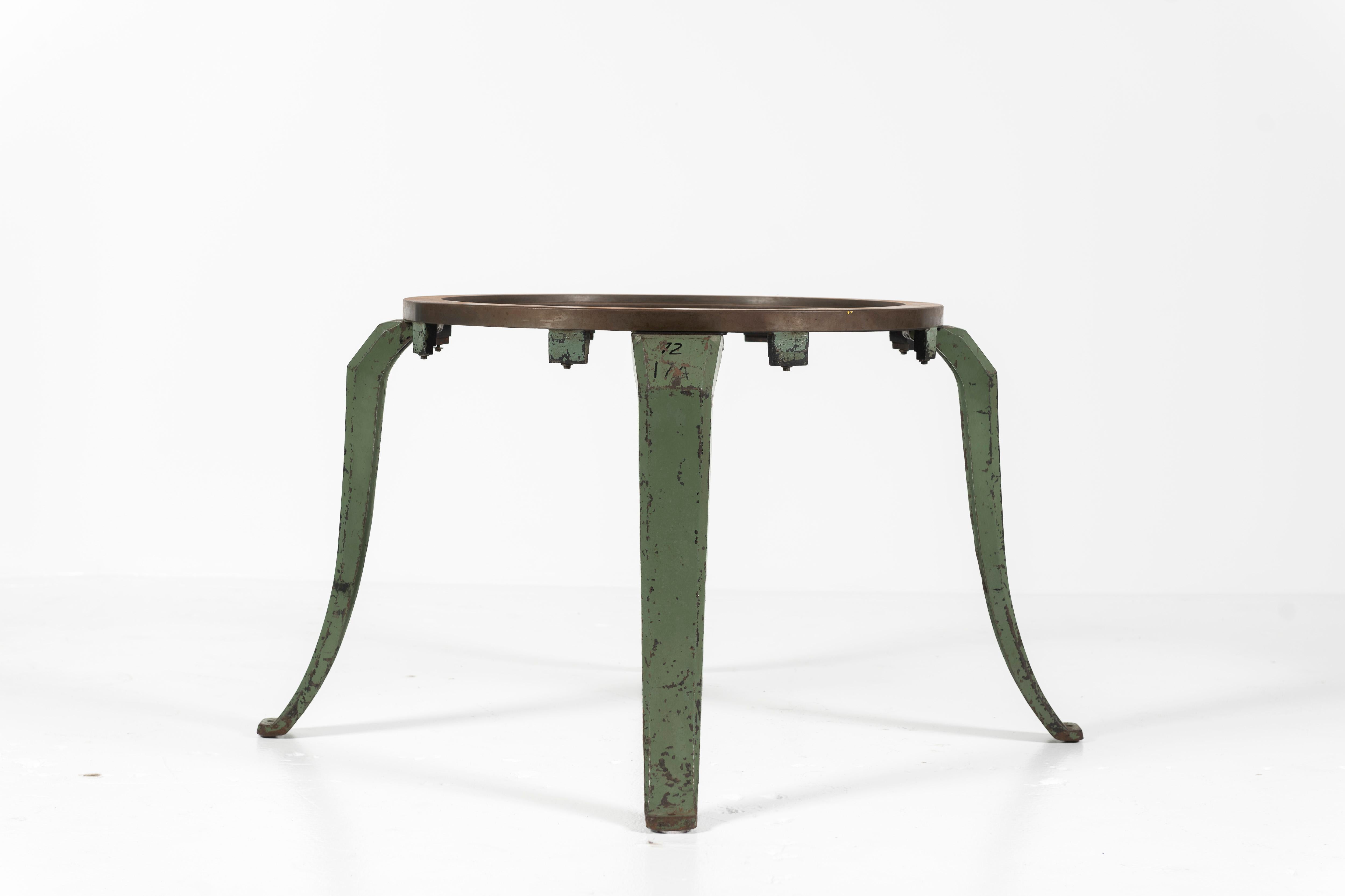 Antique Industrial Iron Table Base on Splayed Legs, France For Sale 2