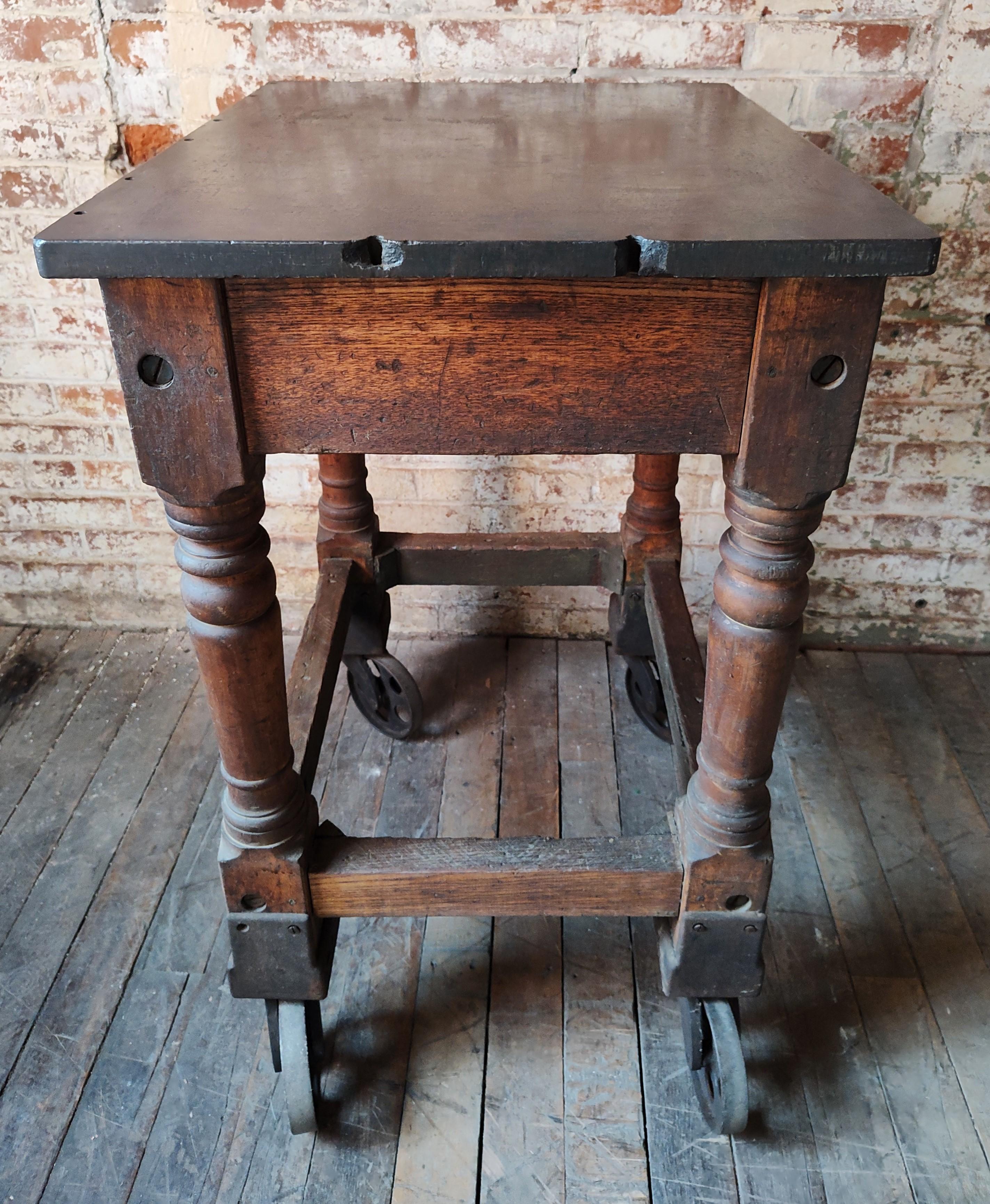 Antique Industrial Island / Bar Rolling Table In Good Condition For Sale In Oakville, CT