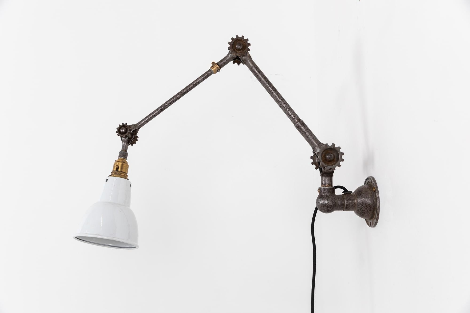 Early 20th Century Antique Industrial Steel Cogge Dugdills Machinist's Wall Desk Lamp Light, C.1910